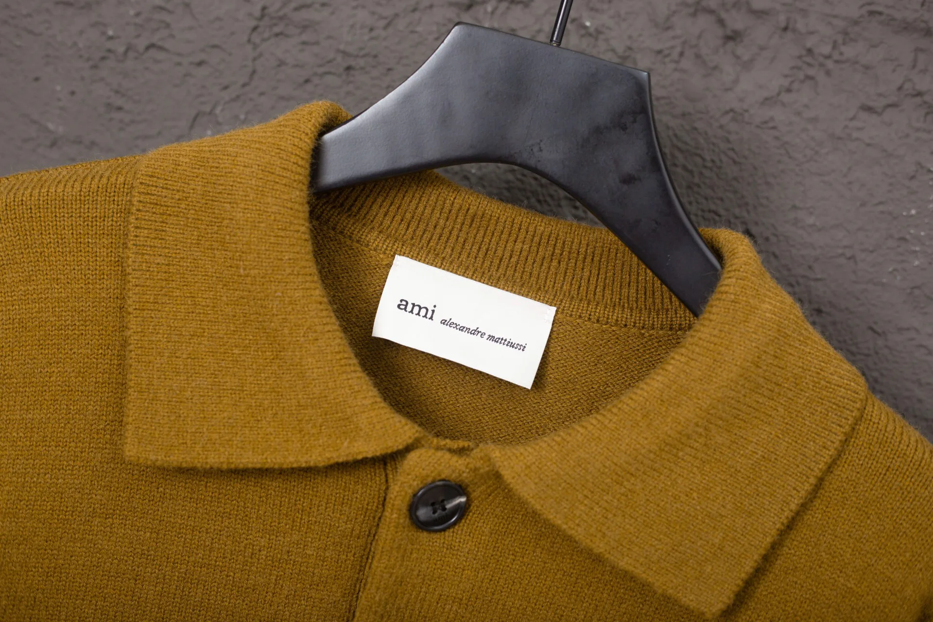 Men's Jumpers And Sweaters AMI PARIS 18032882