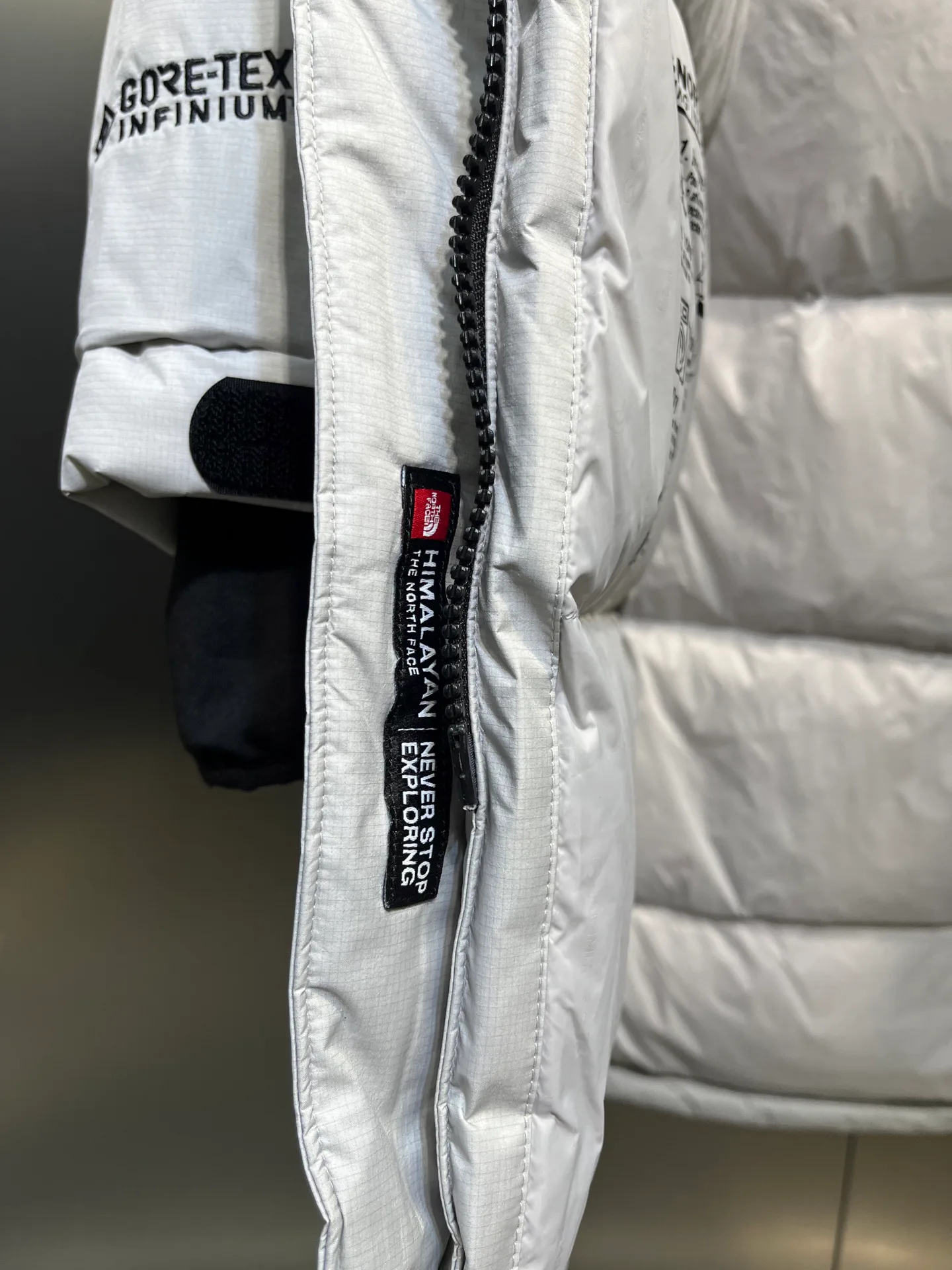 Women's Jackets And Down Jackets THE NORTH FACE 18130440