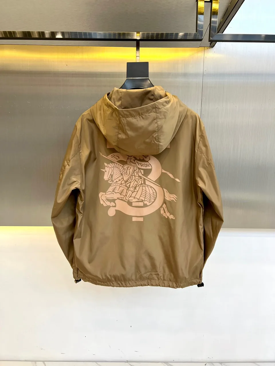 Men's Jackets And Down Jackets BURBERRY 18416788