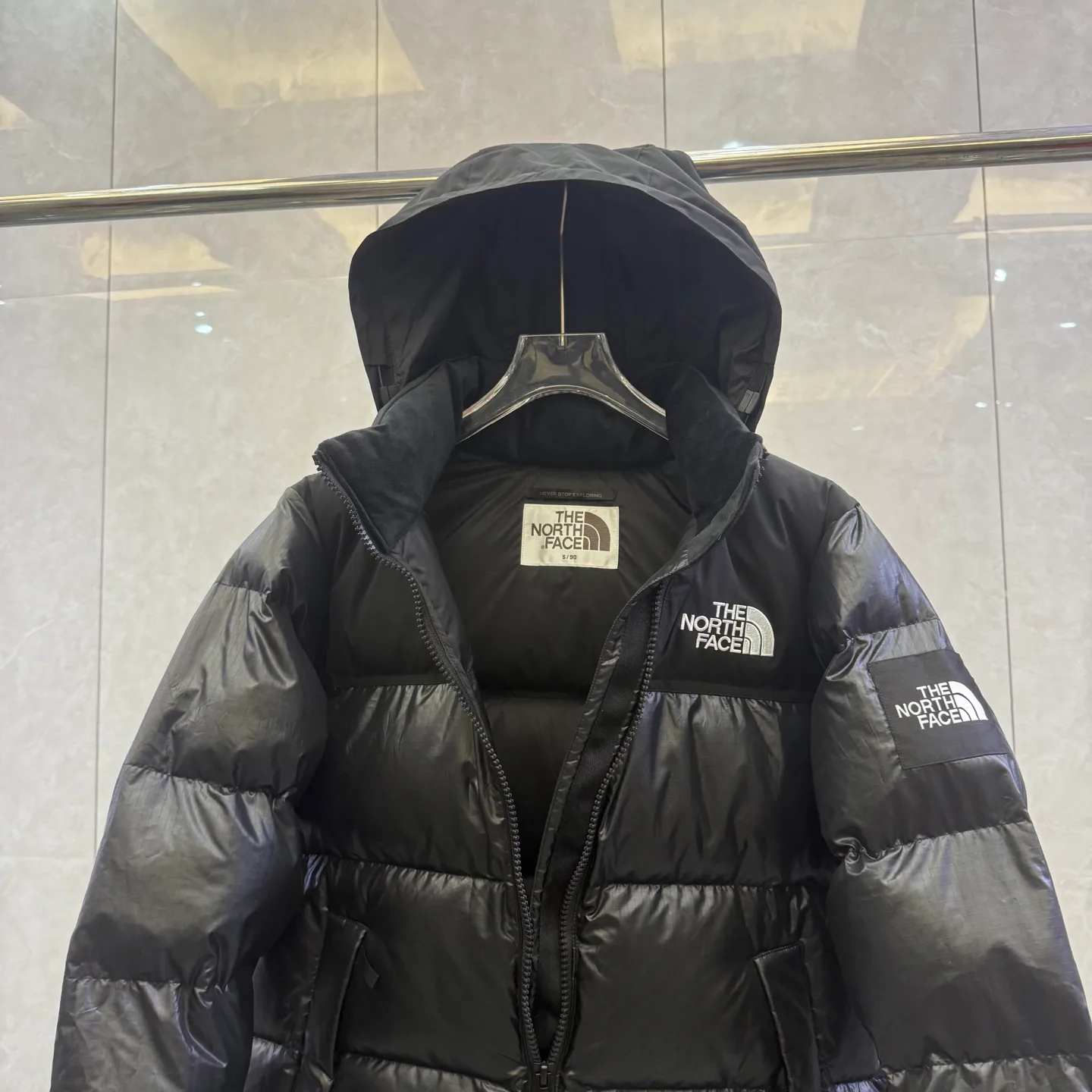 Куртки И Пуховики Мужские The North Face 18615372