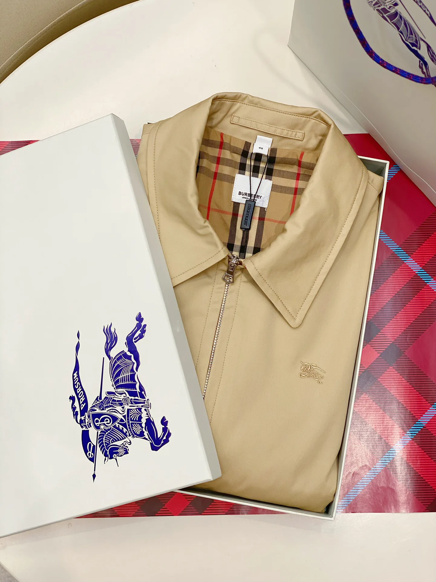 Men's Jackets And Down Jackets BURBERRY 18206406