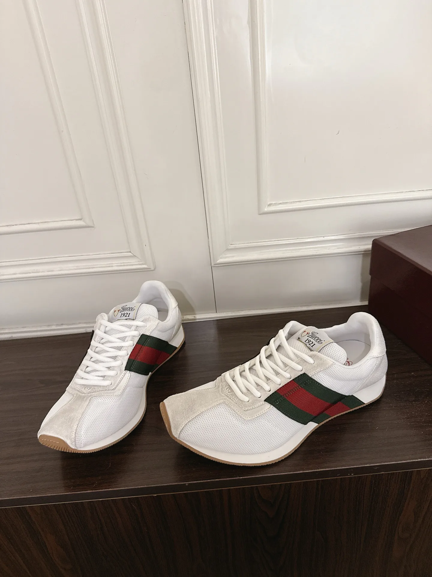 Women's Sneakers GUCCI 17946890
