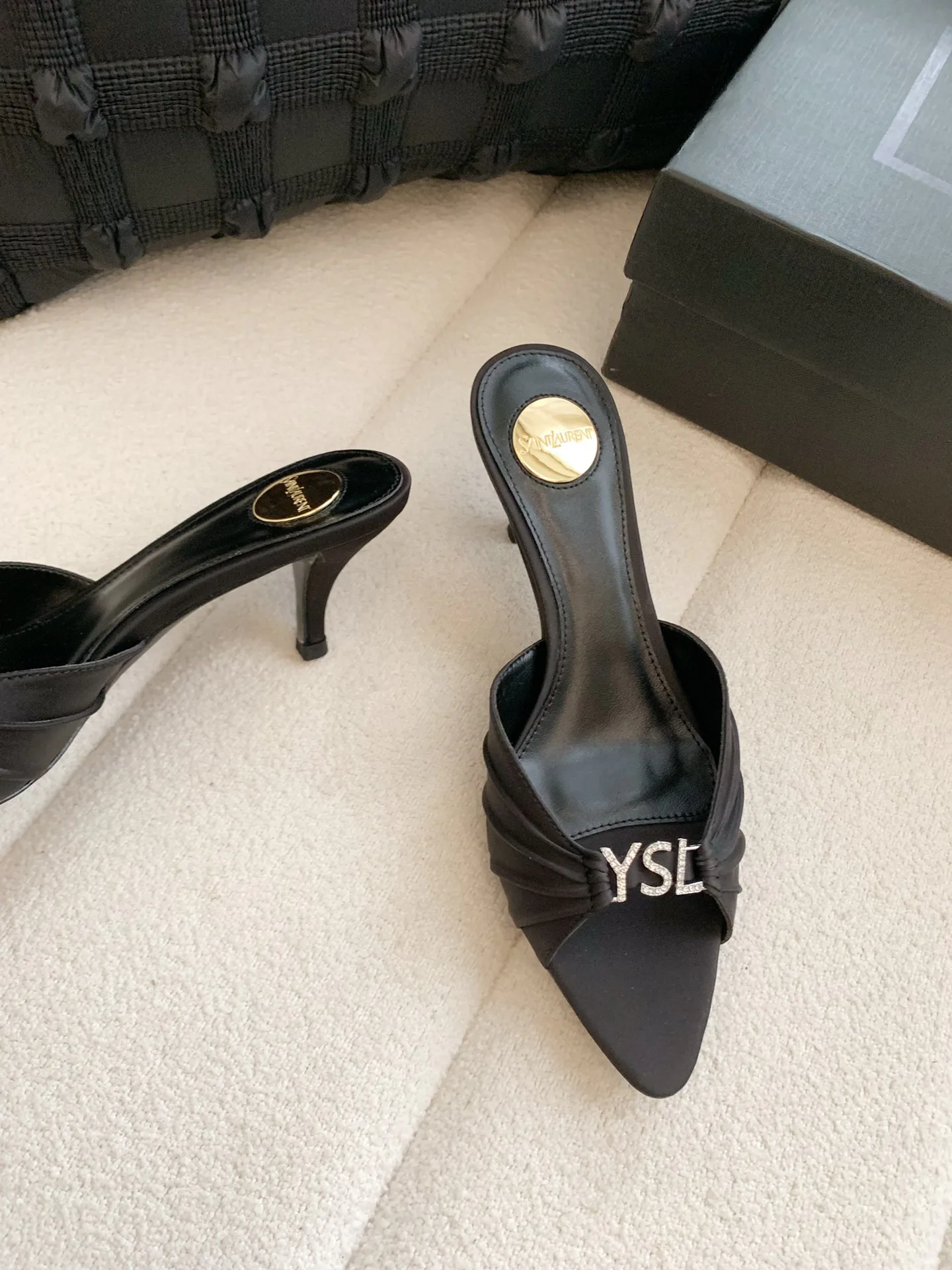 Women's Mules And Clogs SAINT LAURENT 17371762