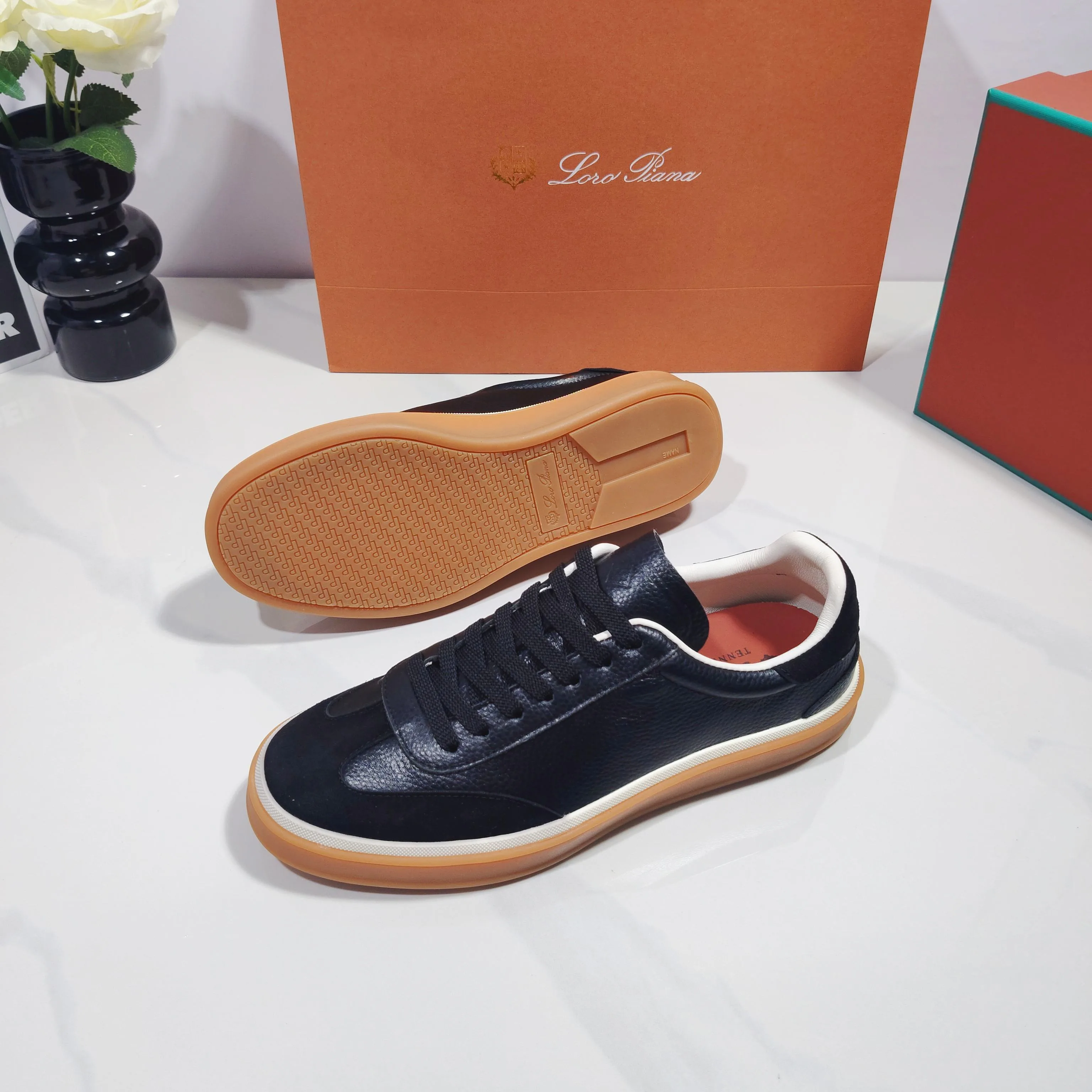 Women's Sneakers LORO PIANA 17961929