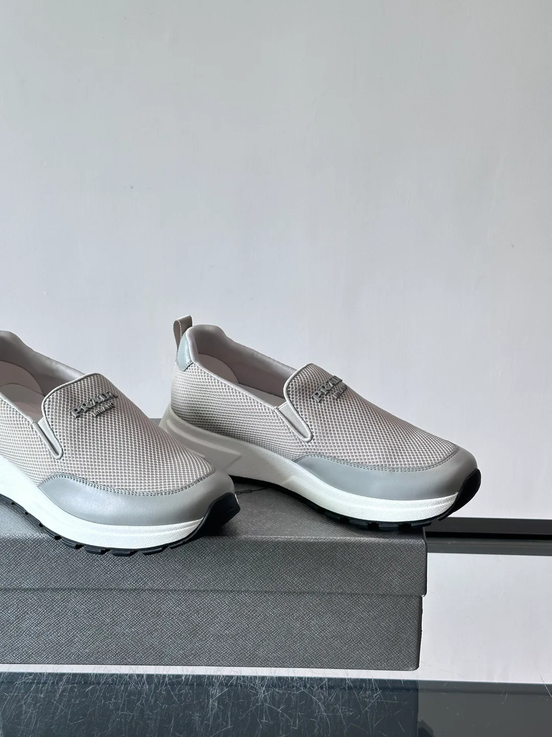 Men's Sneakers PRADA 17349528