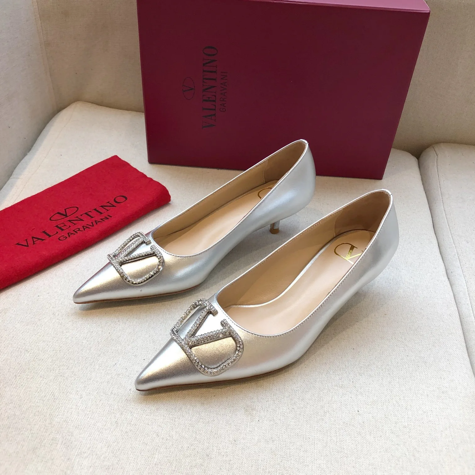 Women's Heels VALENTINO 17956870
