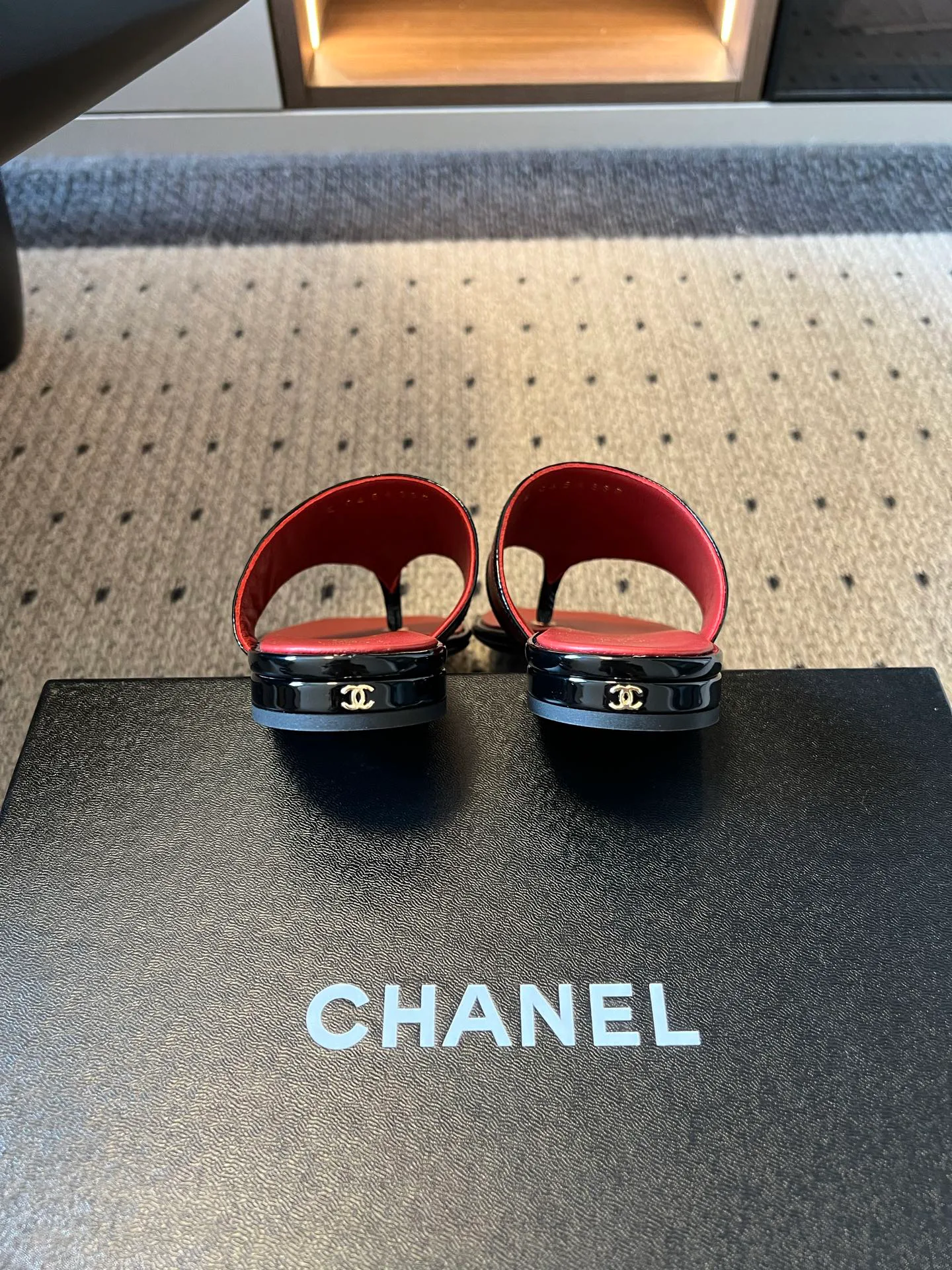 Women's Flip-Flops CHANEL 17844580