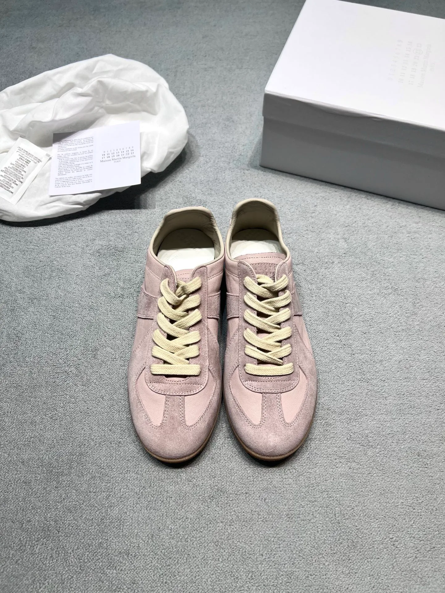 Women's Sneakers MAISON MARGIELA 18366872