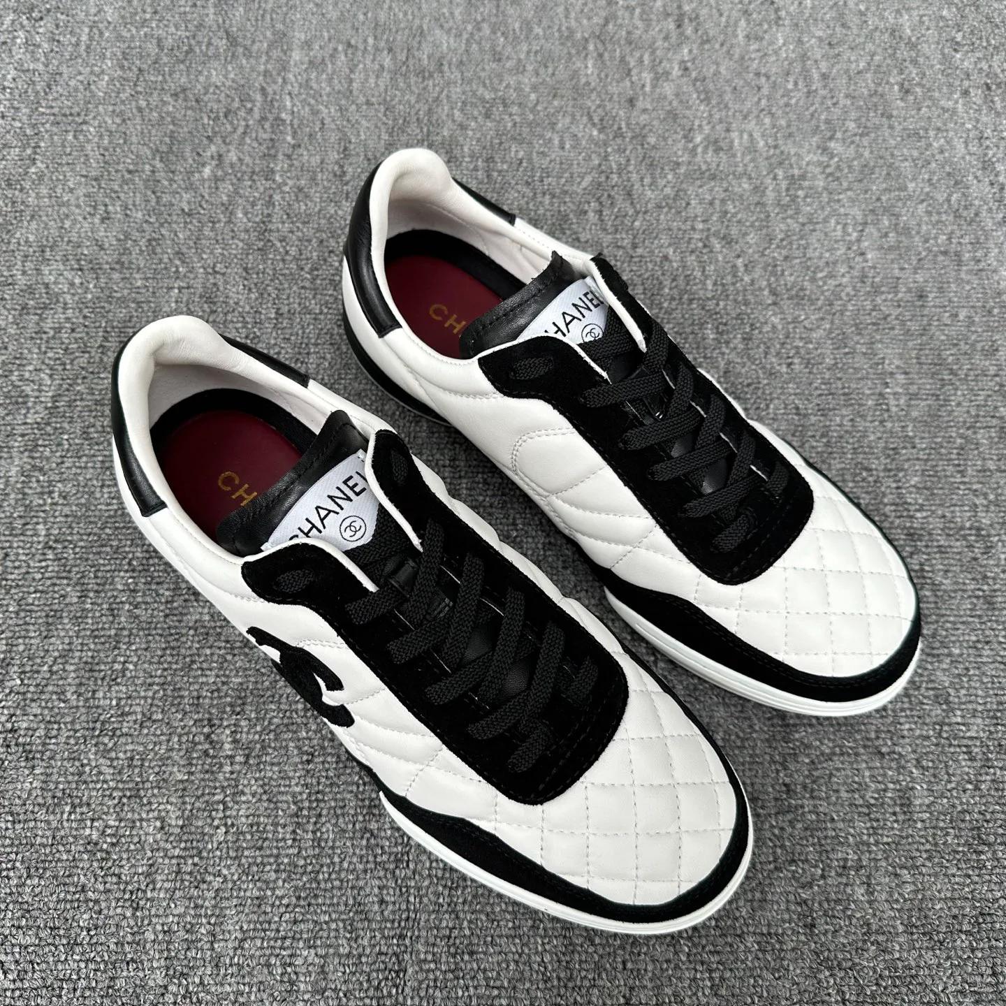 Women's Sneakers CHANEL 18076098