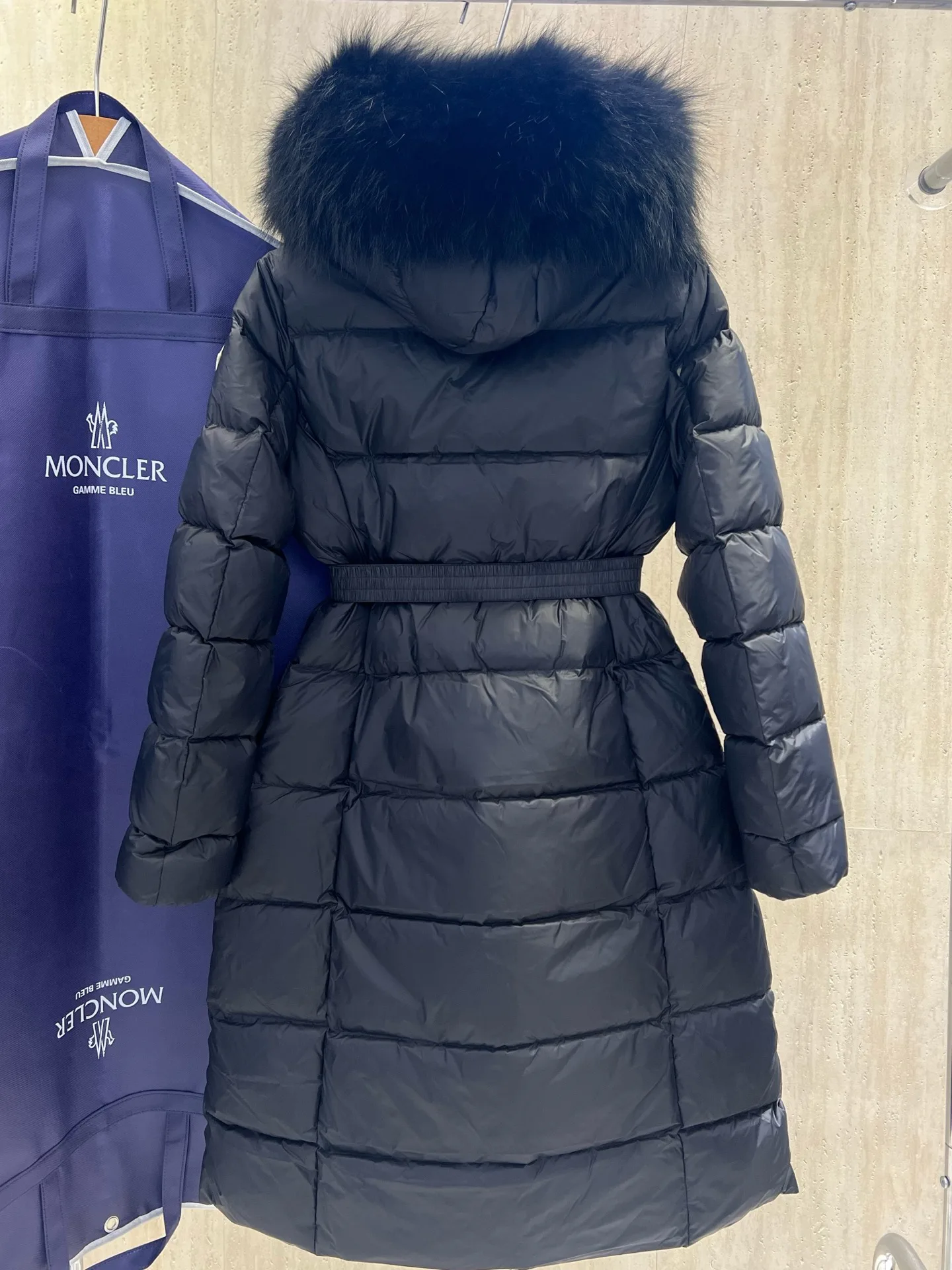 Men's Jackets And Down Jackets MONCLER 18434509