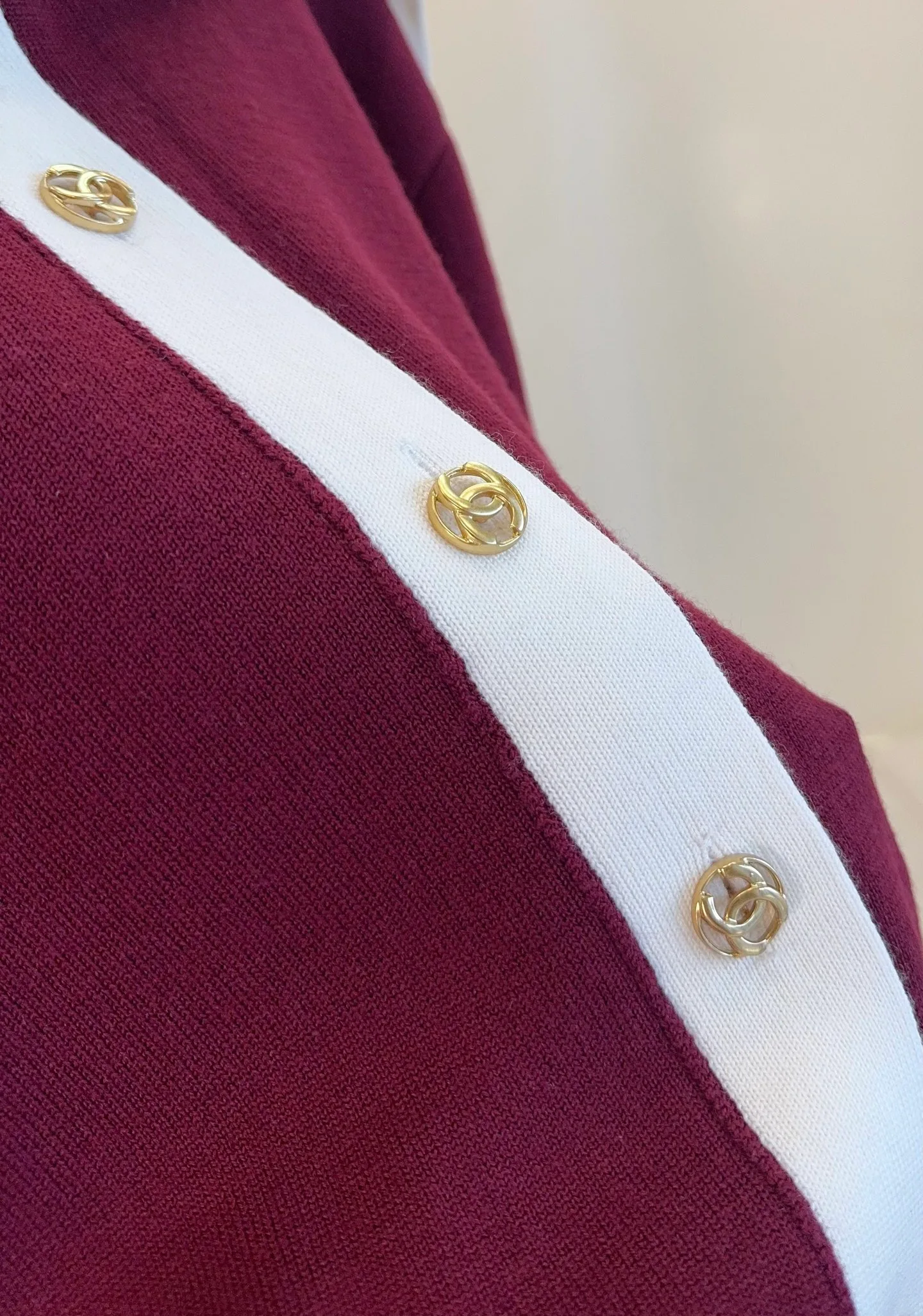Women's Jumpers And Sweaters CHANEL 17960301