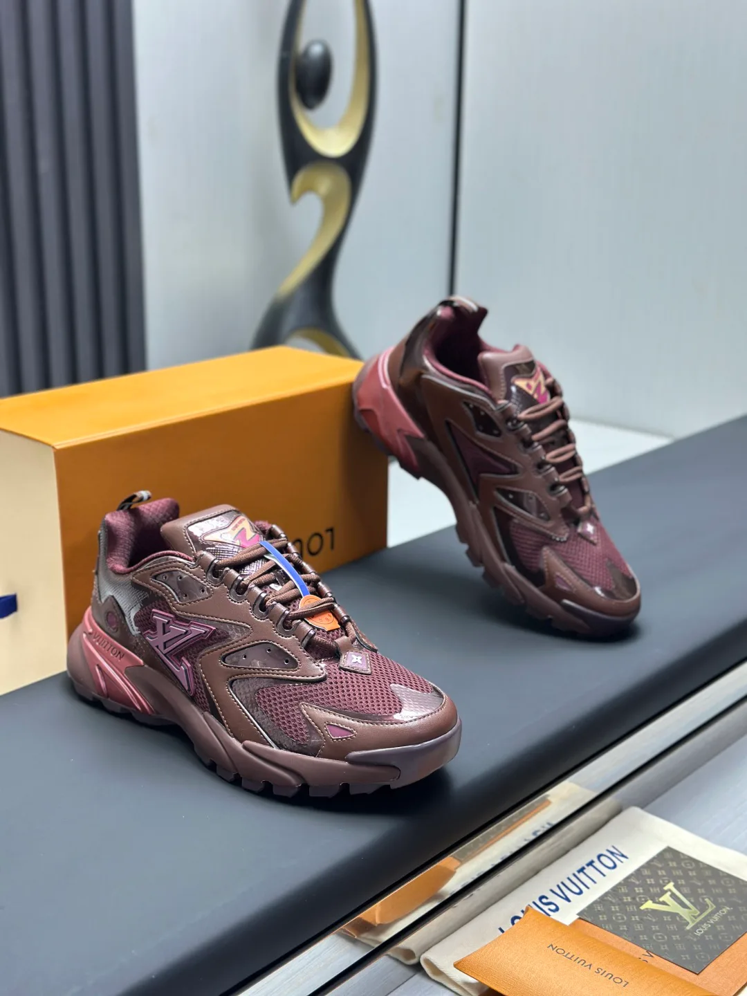 Women's Sneakers LOUIS VUITTON 18211991