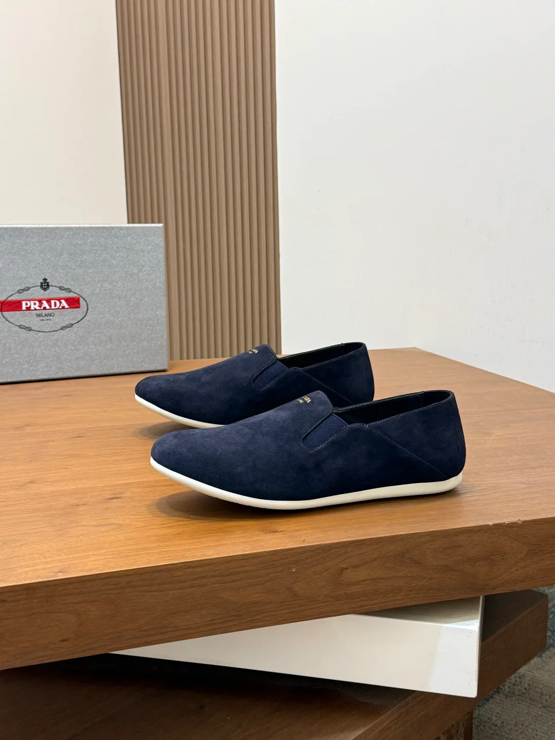 Men's Loafers And Dress Shoes PRADA 17830581