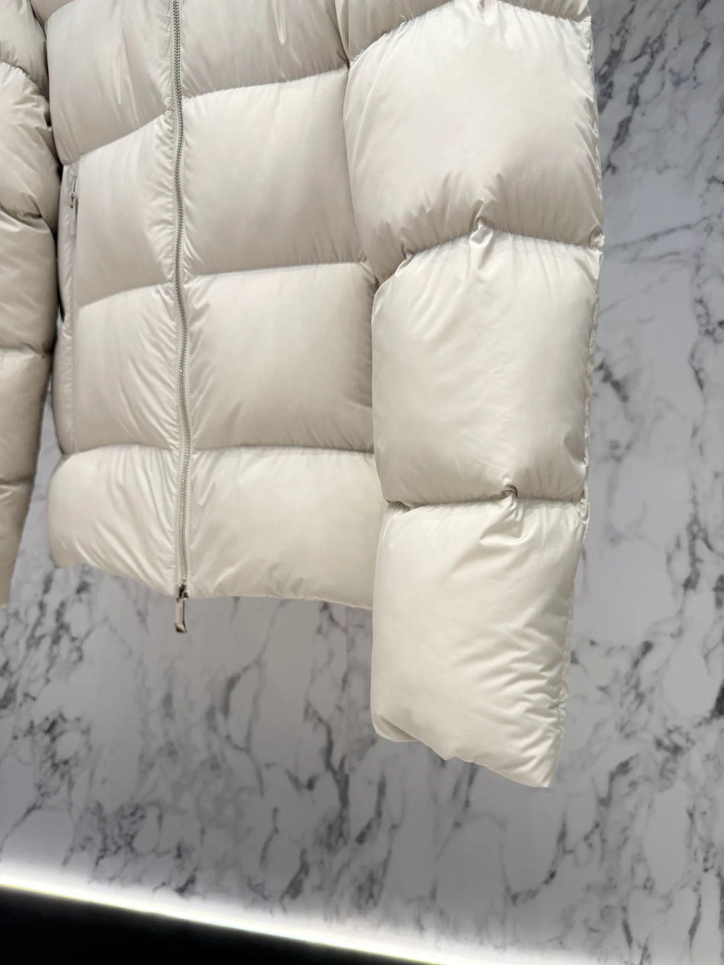 Men's Jackets And Down Jackets MONCLER 18279249