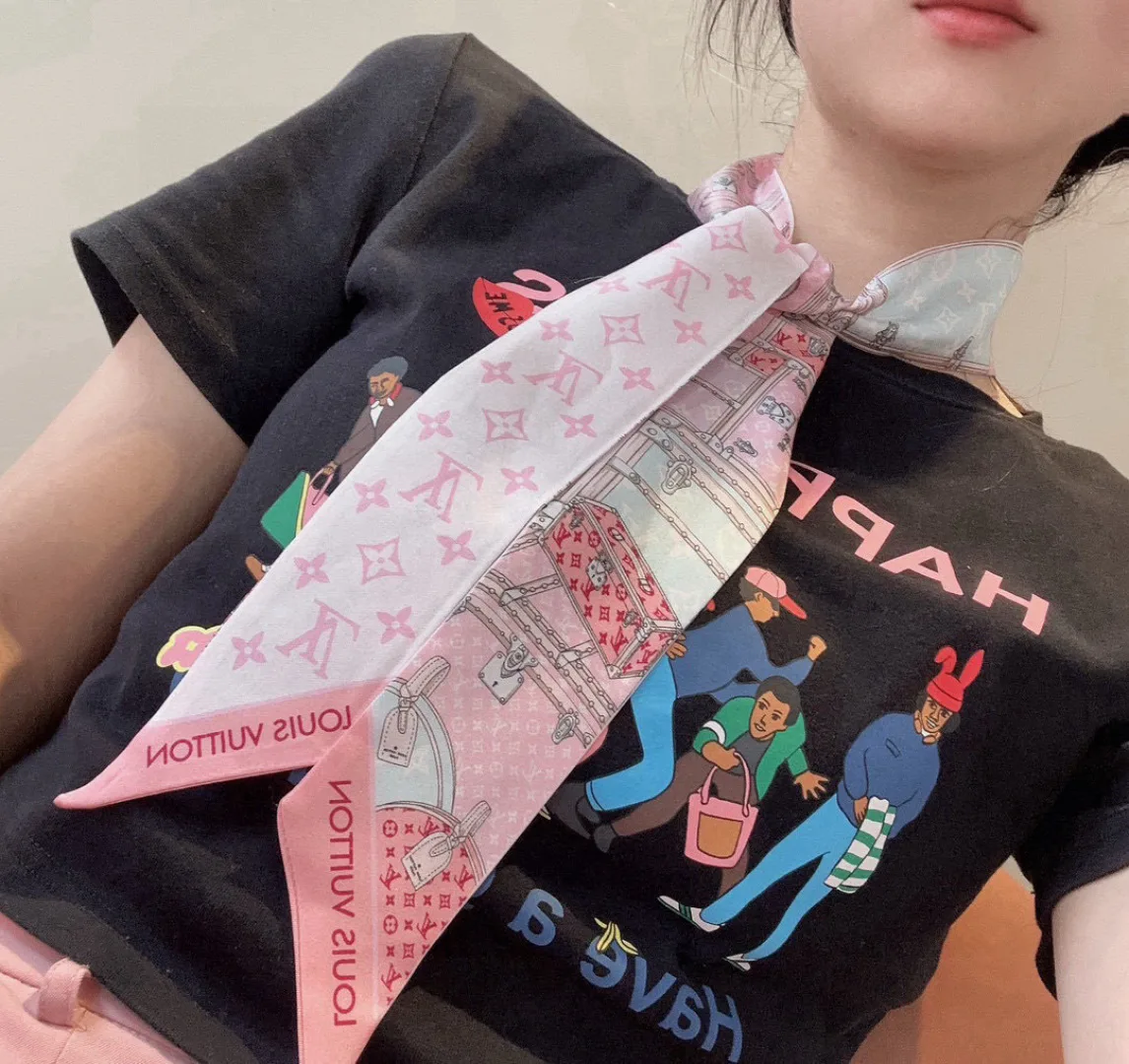Silk Scarves LOUIS VUITTON 17543232