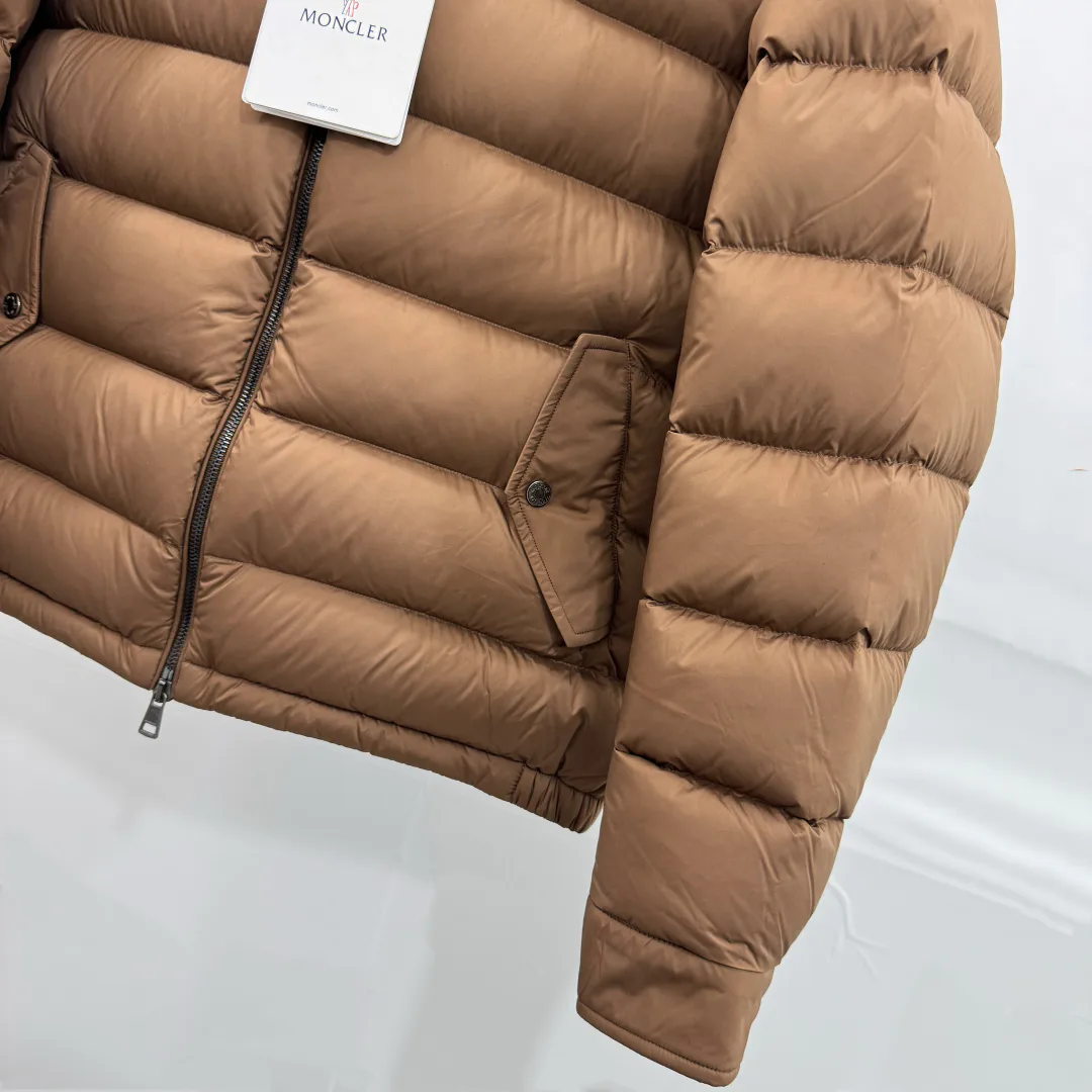 Men's Jackets And Down Jackets MONCLER 17827410