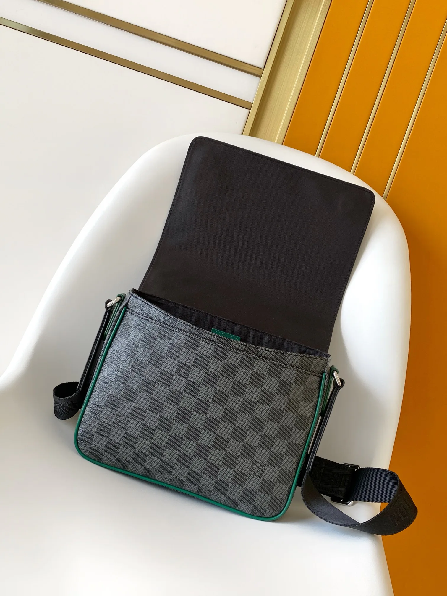 Women's Shoulder Bags LOUIS VUITTON 16993995