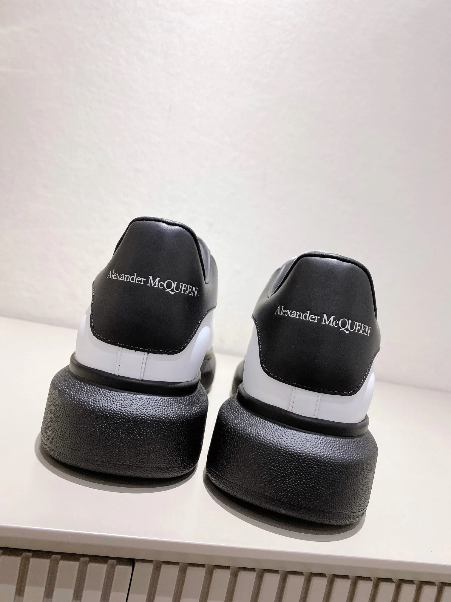 Women's Sneakers ALEXANDER MCQUEEN 18373669