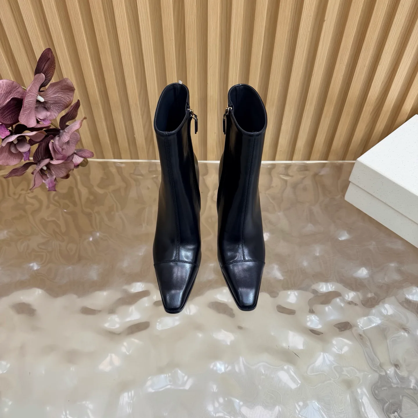 Women's Booties SAINT LAURENT 18508927