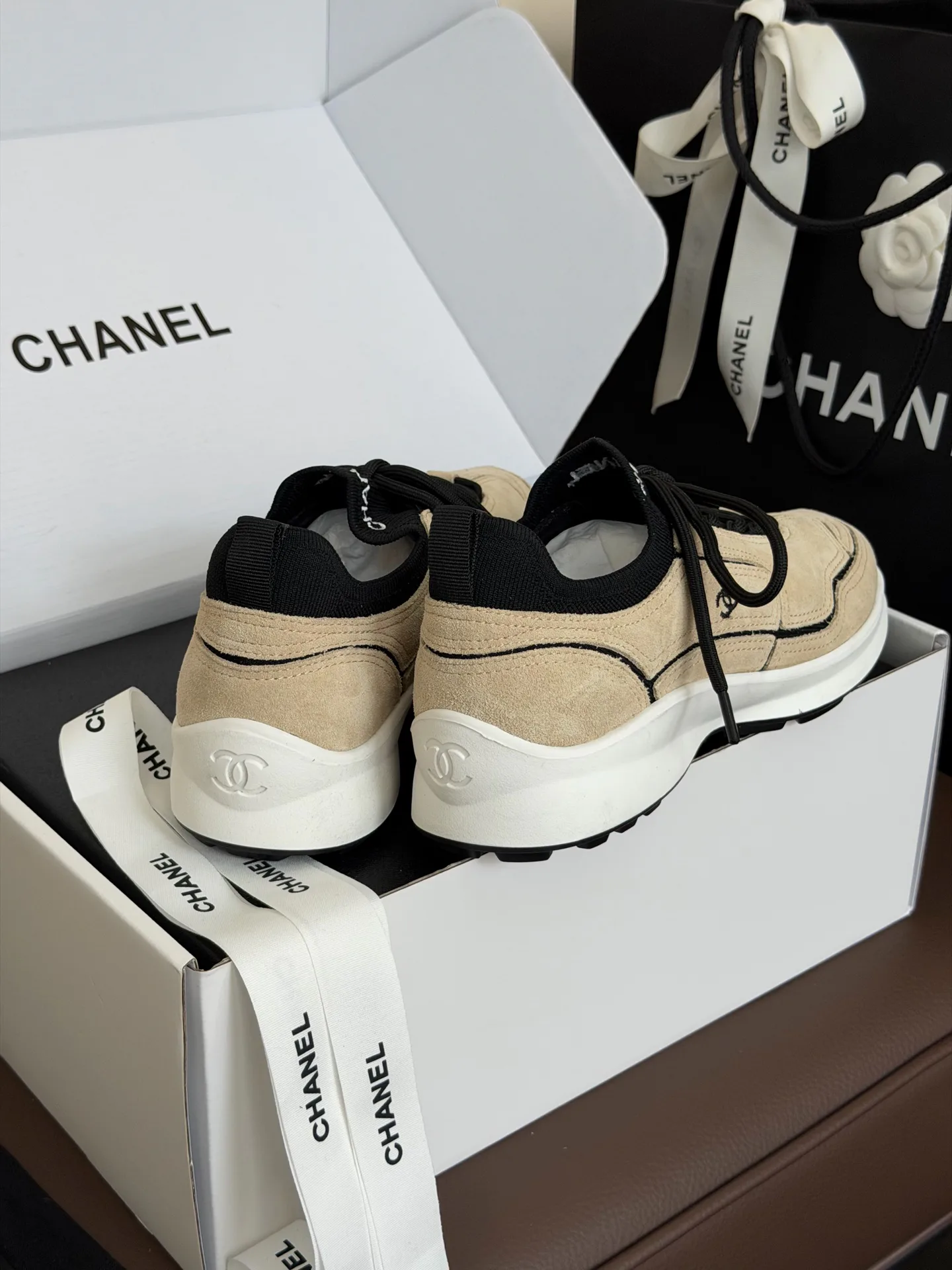 Women's Sneakers CHANEL 18073588