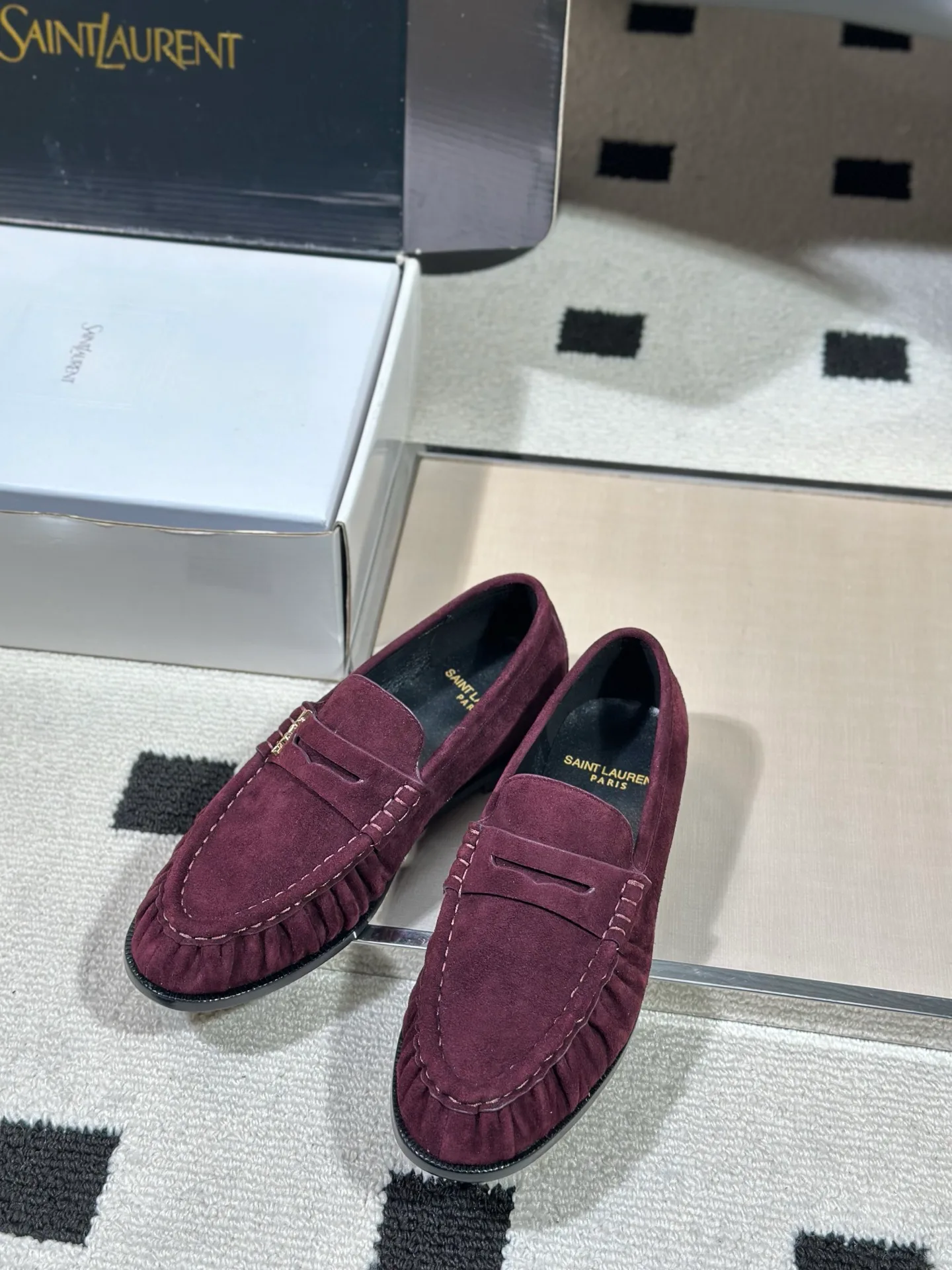 Women's Loafers And Moccasins SAINT LAURENT 18041792
