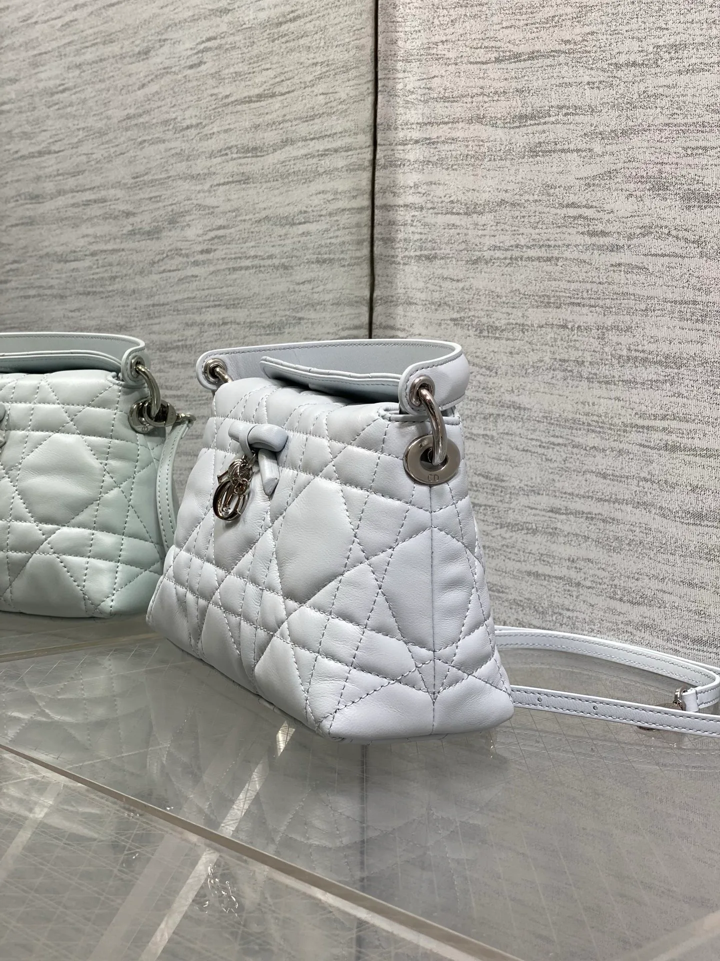 Women's Classic Handbags CHRISTIAN DIOR 18341378