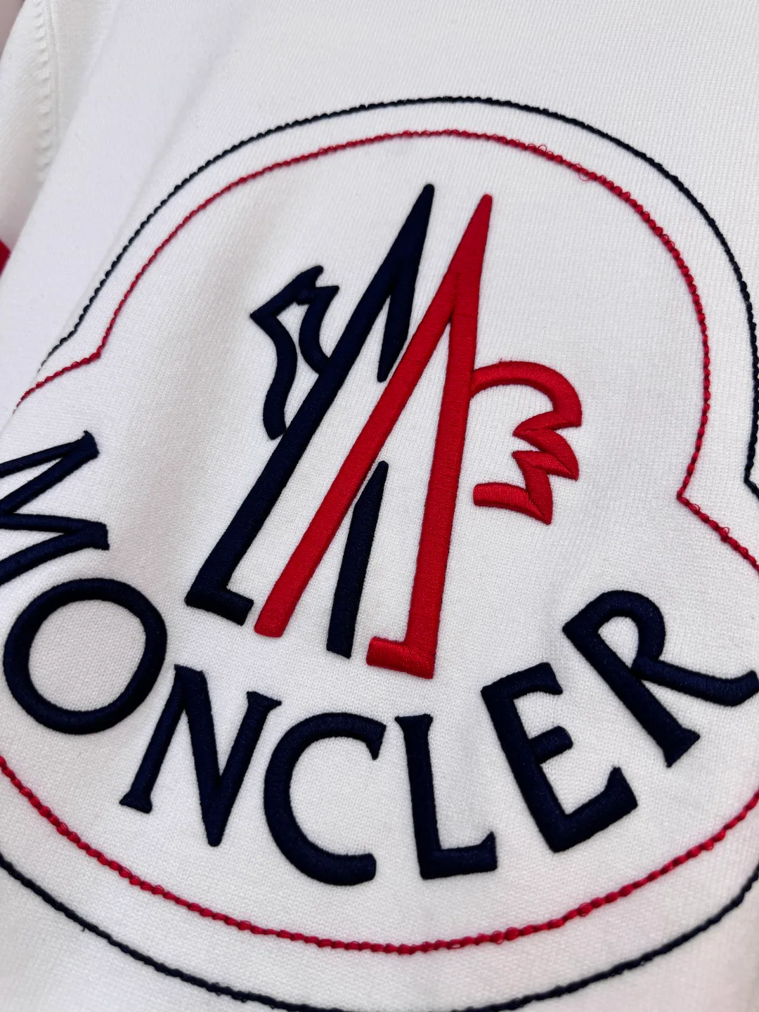 Men's Jumpers And Sweaters MONCLER 18178650