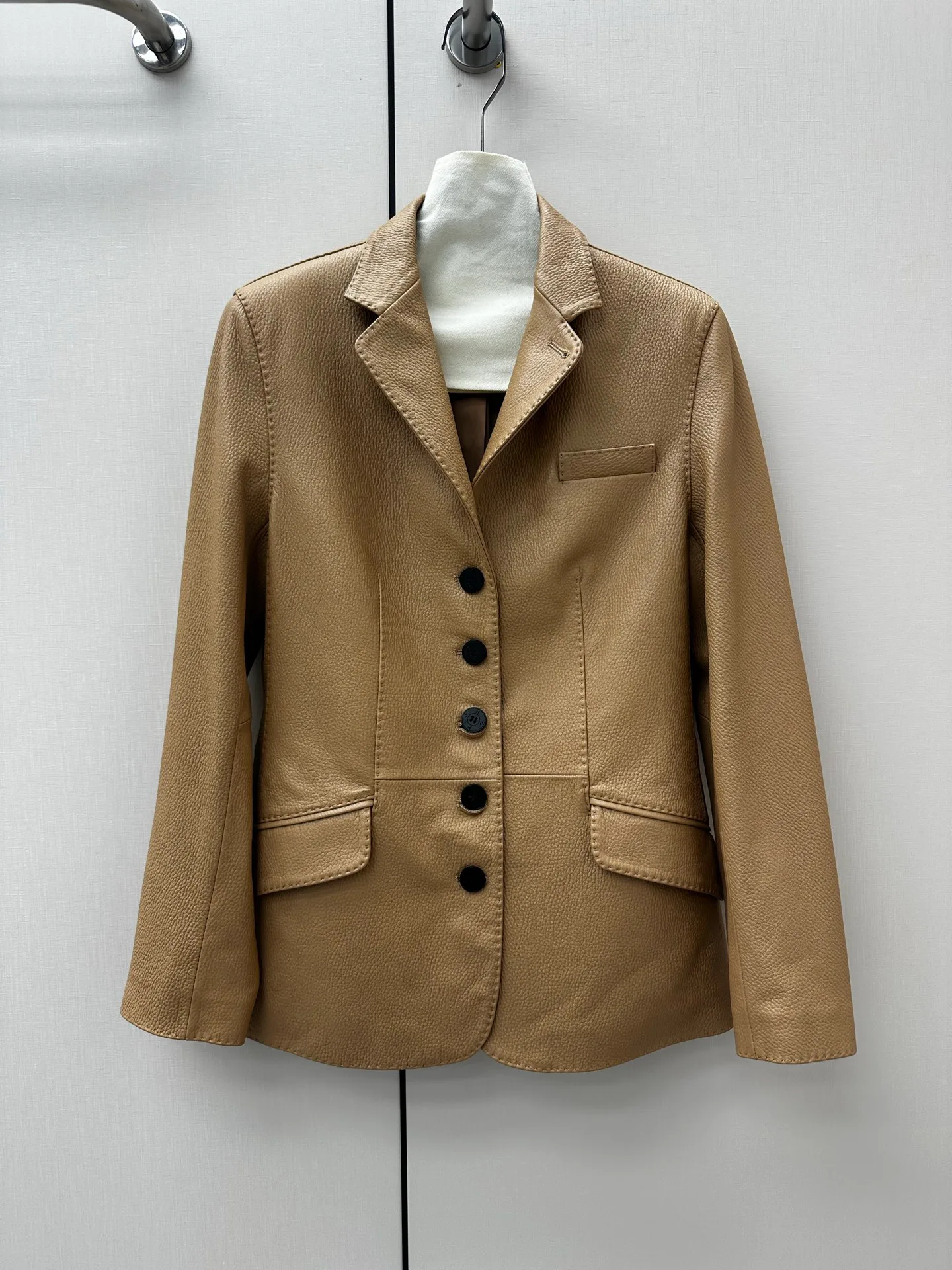 Women's Leather Jackets And Sheepskin Coats HERMES 17341011