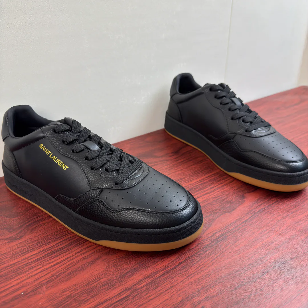 Men's Sneakers SAINT LAURENT 17828974