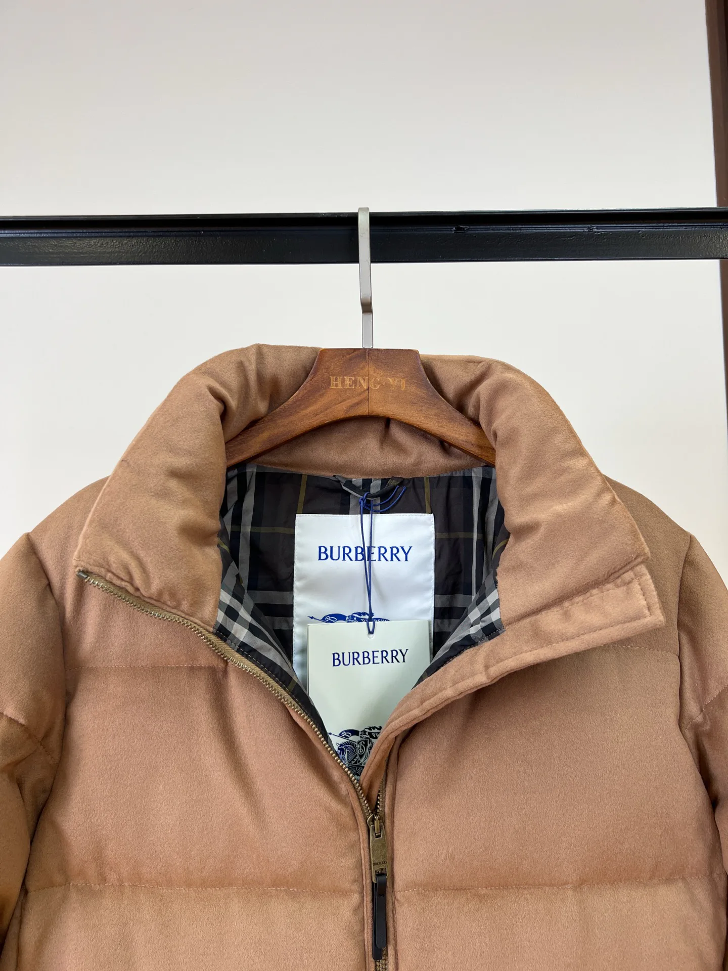 Women's Jackets And Down Jackets BURBERRY 18183463