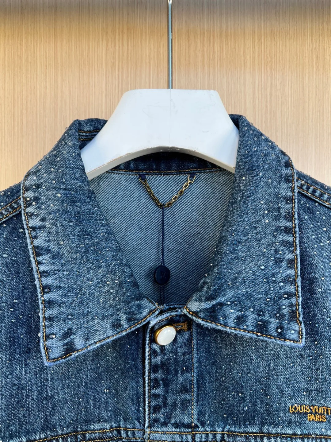 Men's Jackets And Down Jackets LOUIS VUITTON 18179321