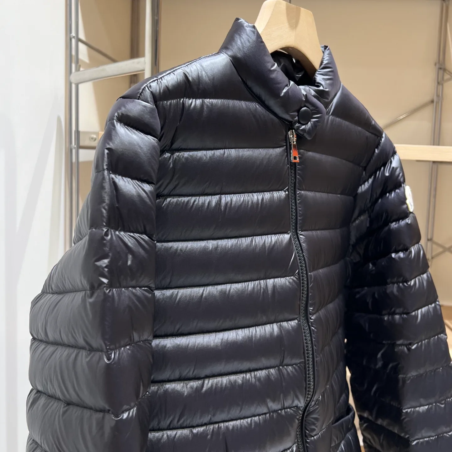 Women's Jackets And Down Jackets MONCLER 17812072
