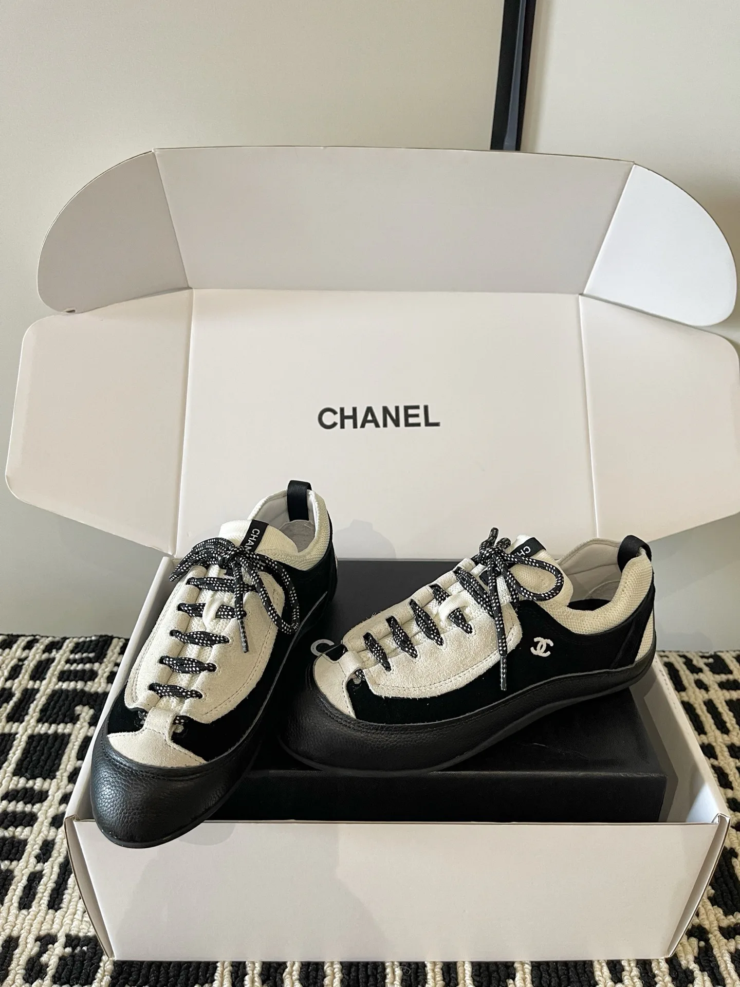 Women's Sneakers CHANEL 17866984