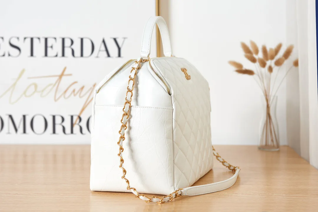 Women's Classic Handbags CHANEL 18065581