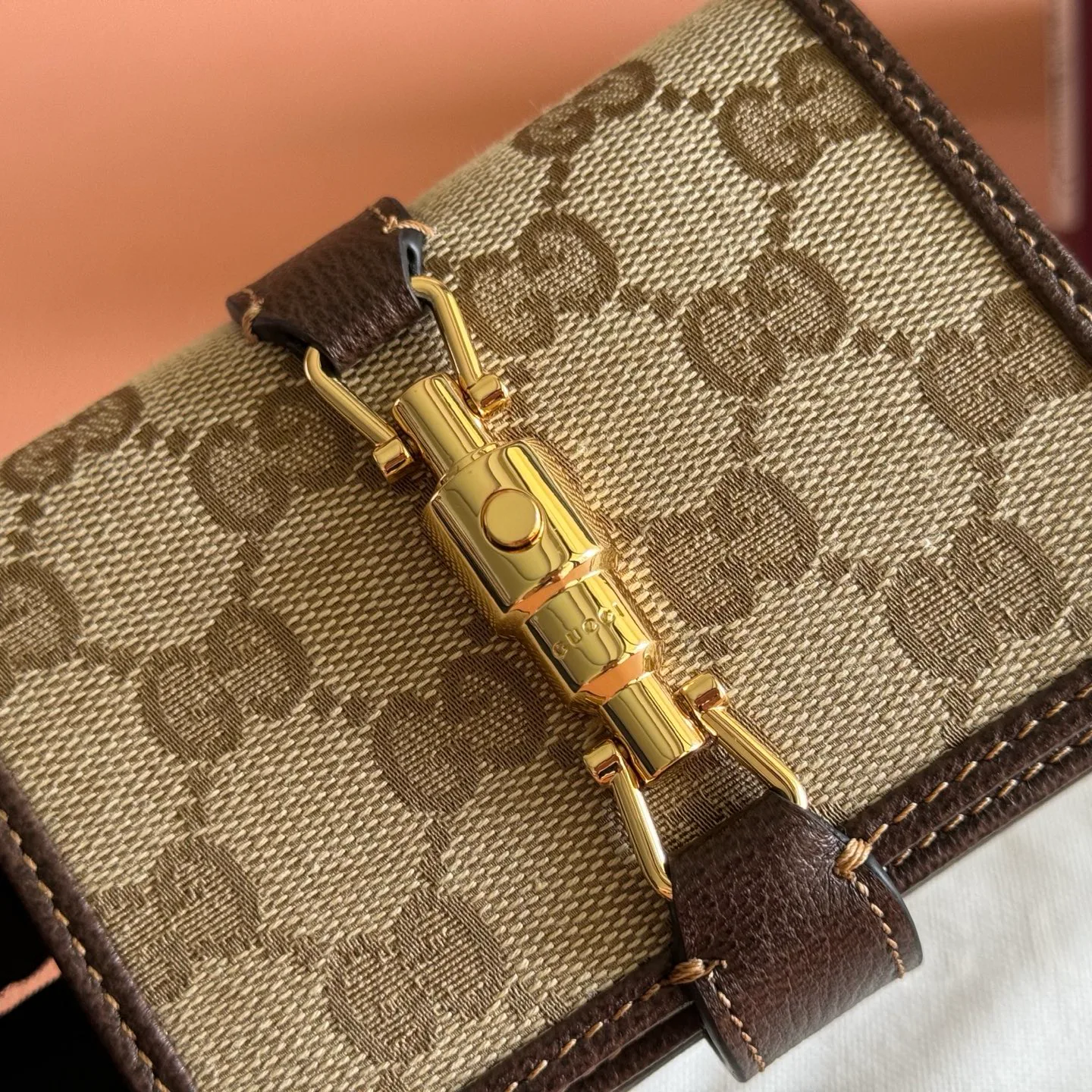 Women's Clutches GUCCI 17947903