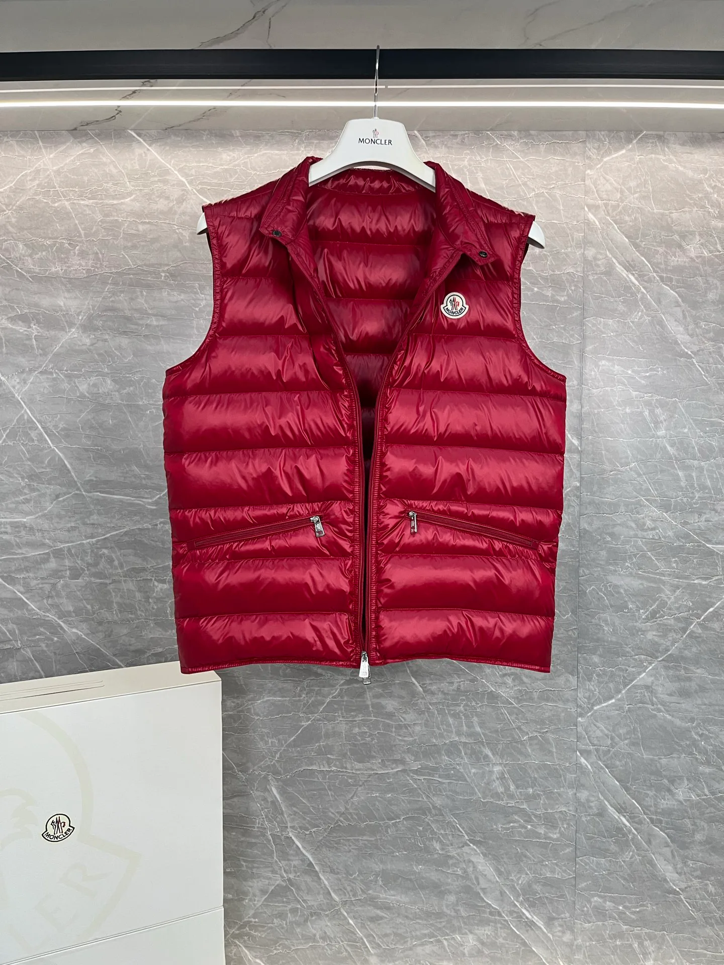 Women's Vests MONCLER 18199681