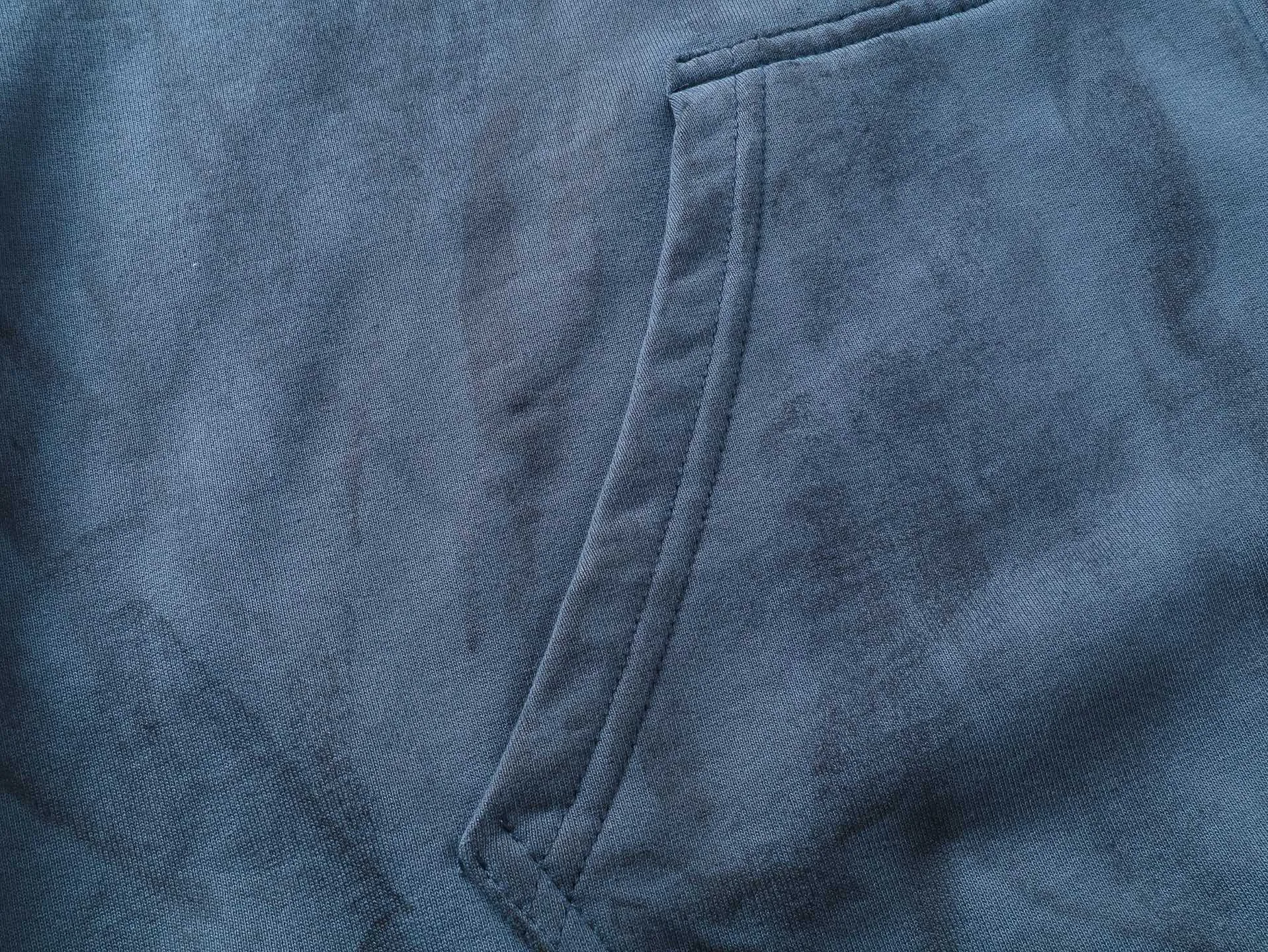 Men's Sweatshirts And Hoodies BALENCIAGA 18128409