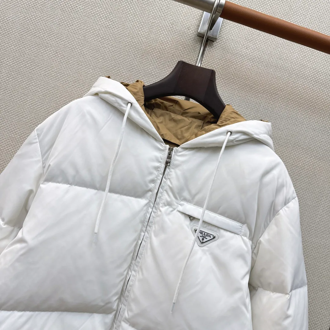Women's Jackets And Down Jackets PRADA 18183488