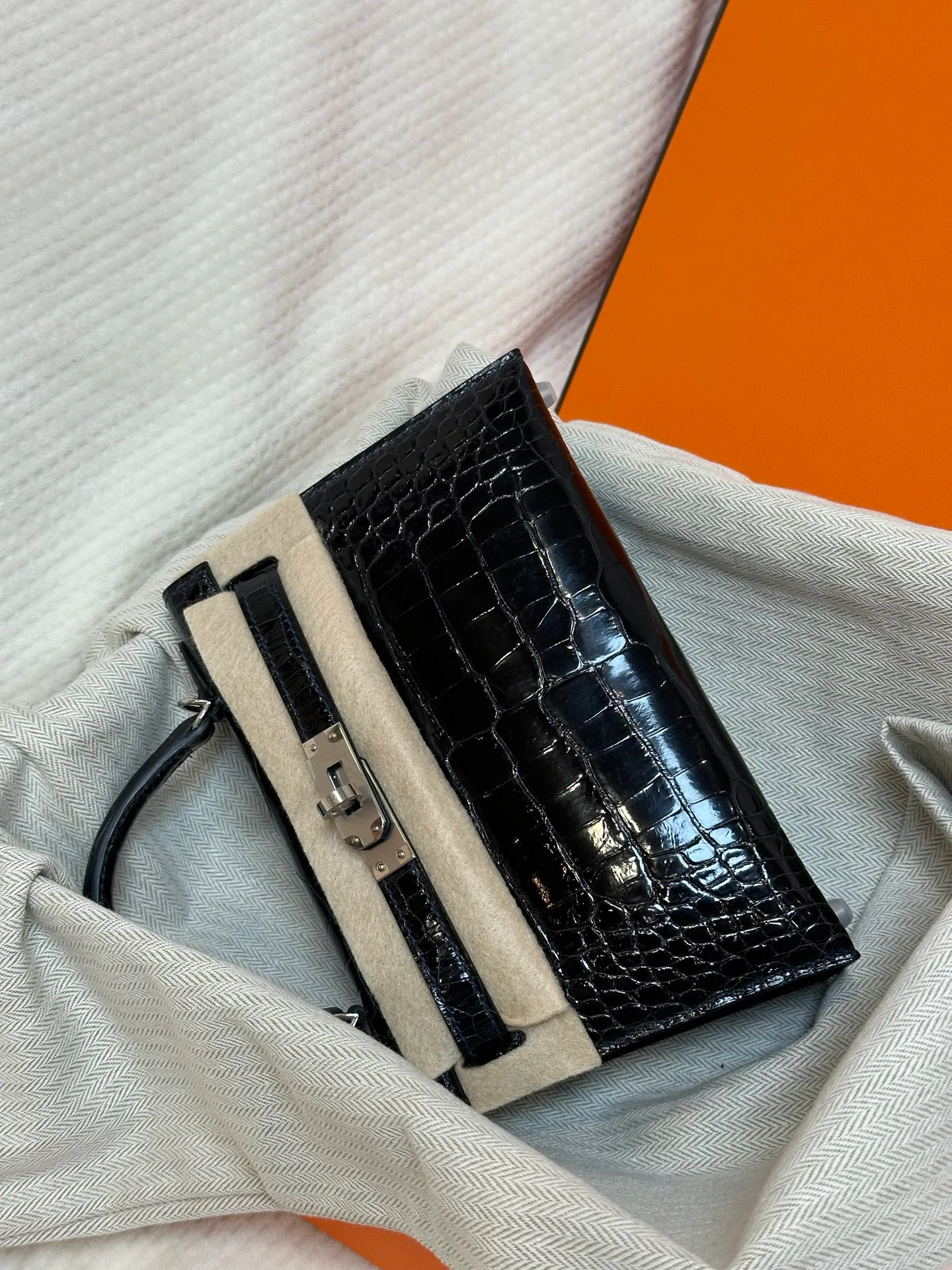 Women's Classic Handbags HERMES 18362072