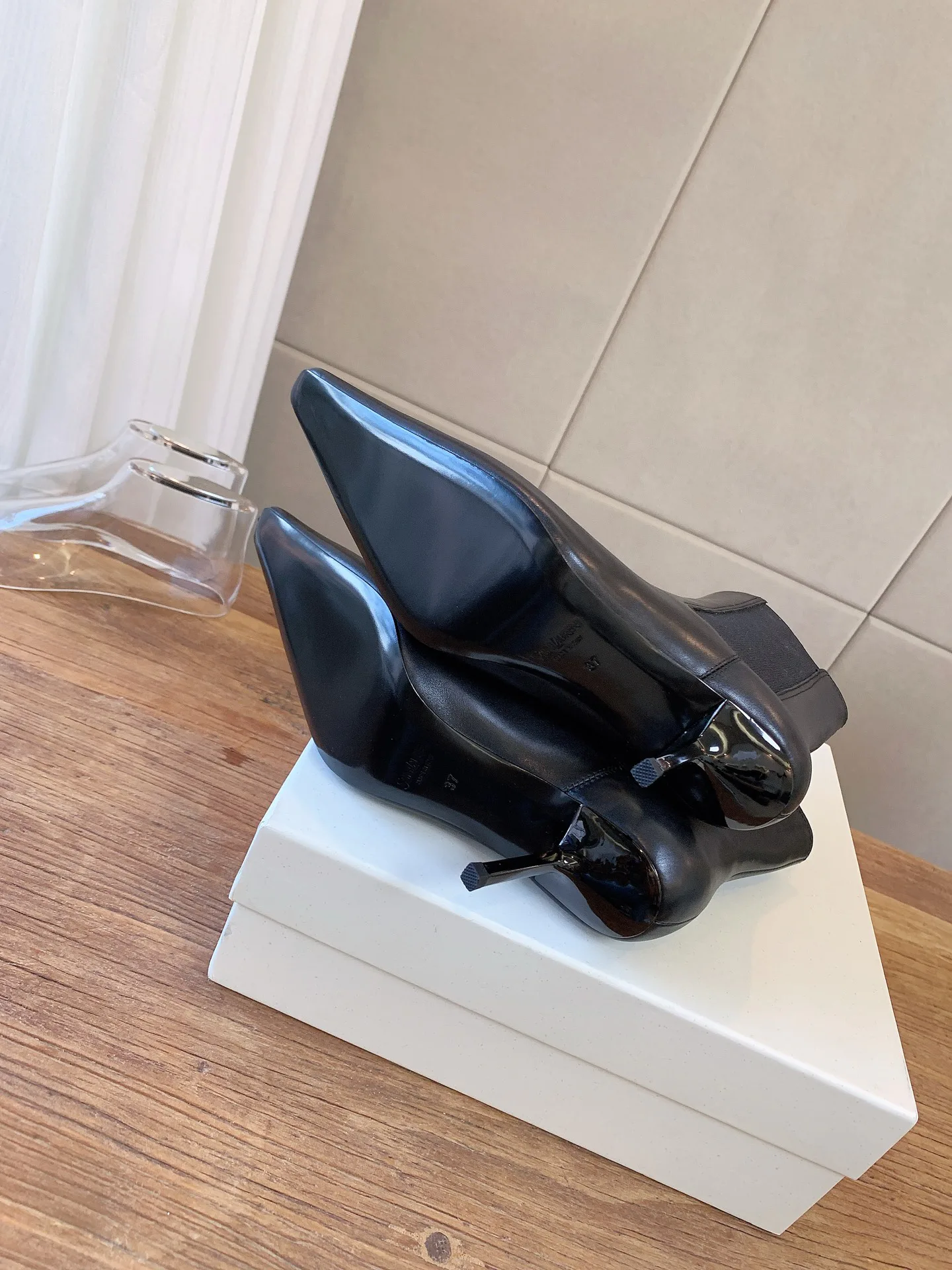 Women's Booties SAINT LAURENT 18520072