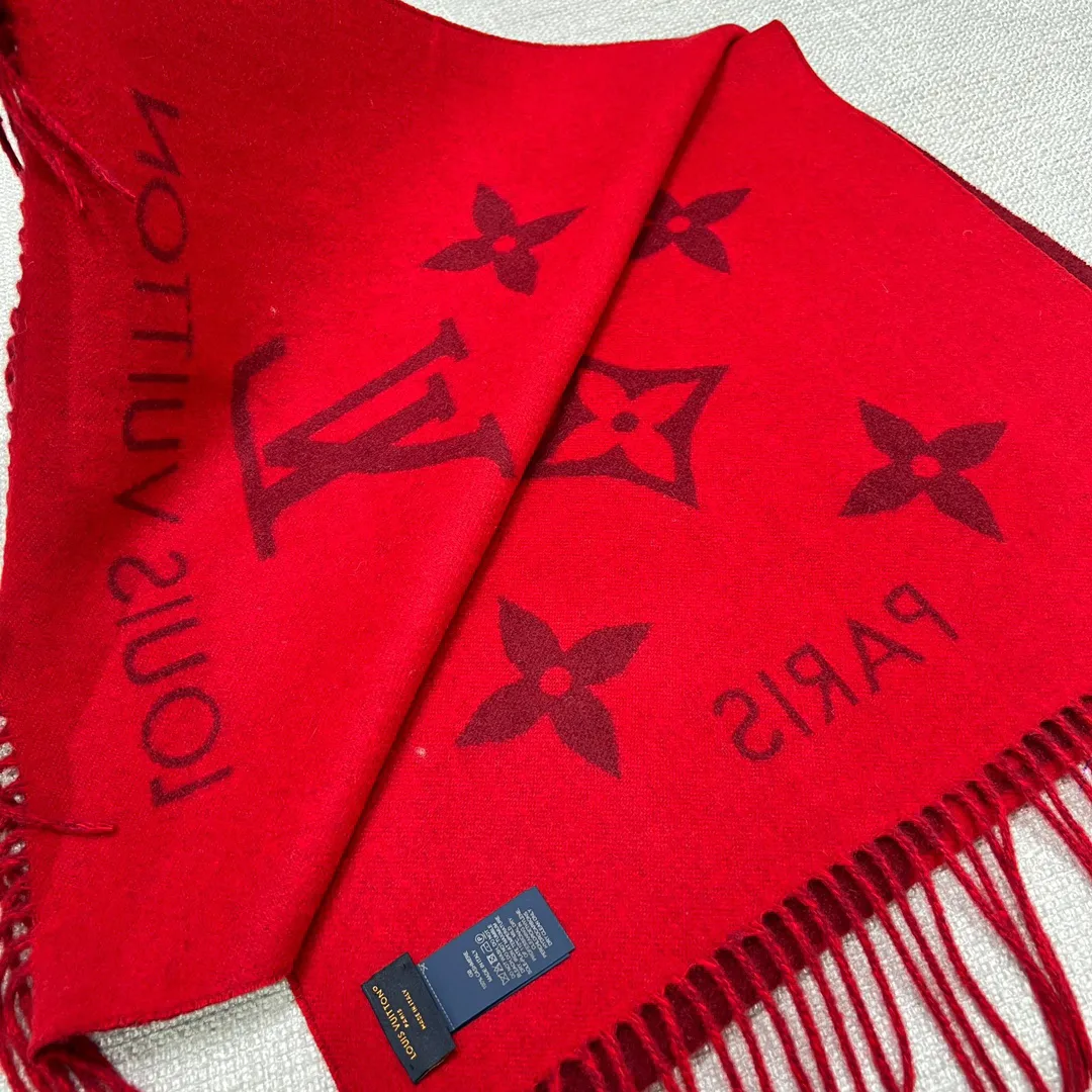 Scarves LOUIS VUITTON 18210431