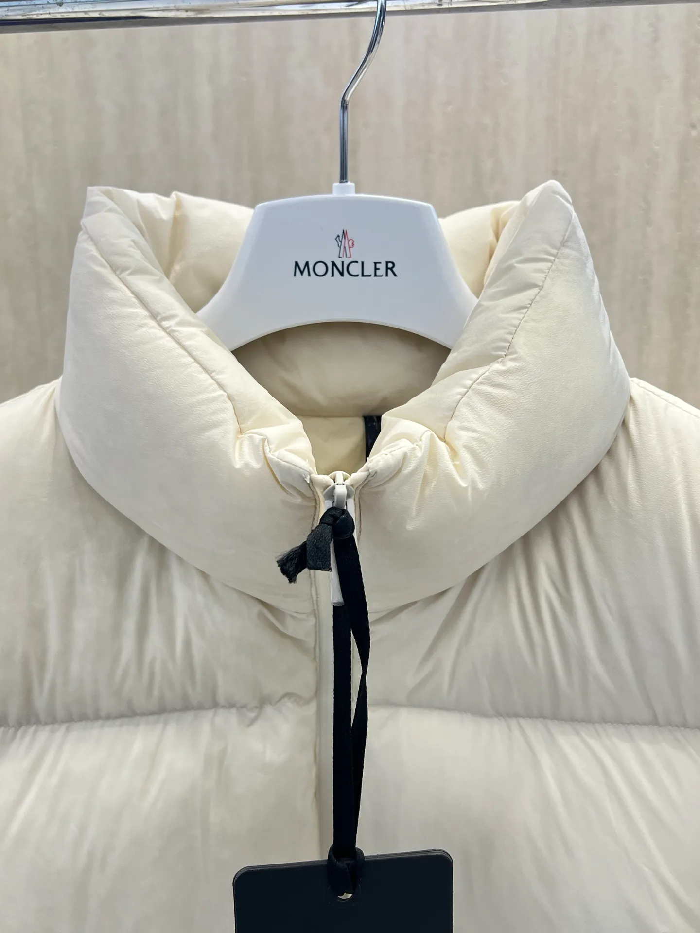 Men's Jackets And Down Jackets MONCLER 18231559