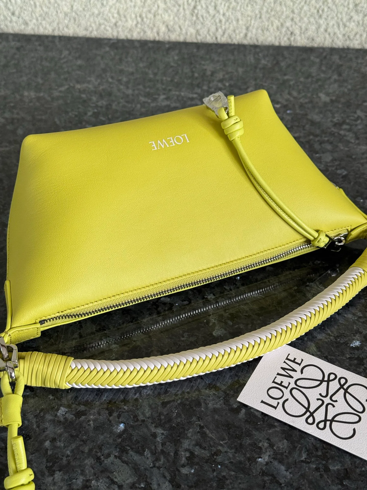 Women's Classic Handbags LOEWE 17839576