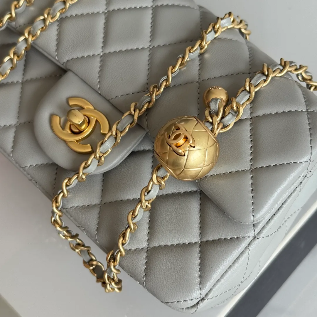 Women's Classic Handbags CHANEL 17827591