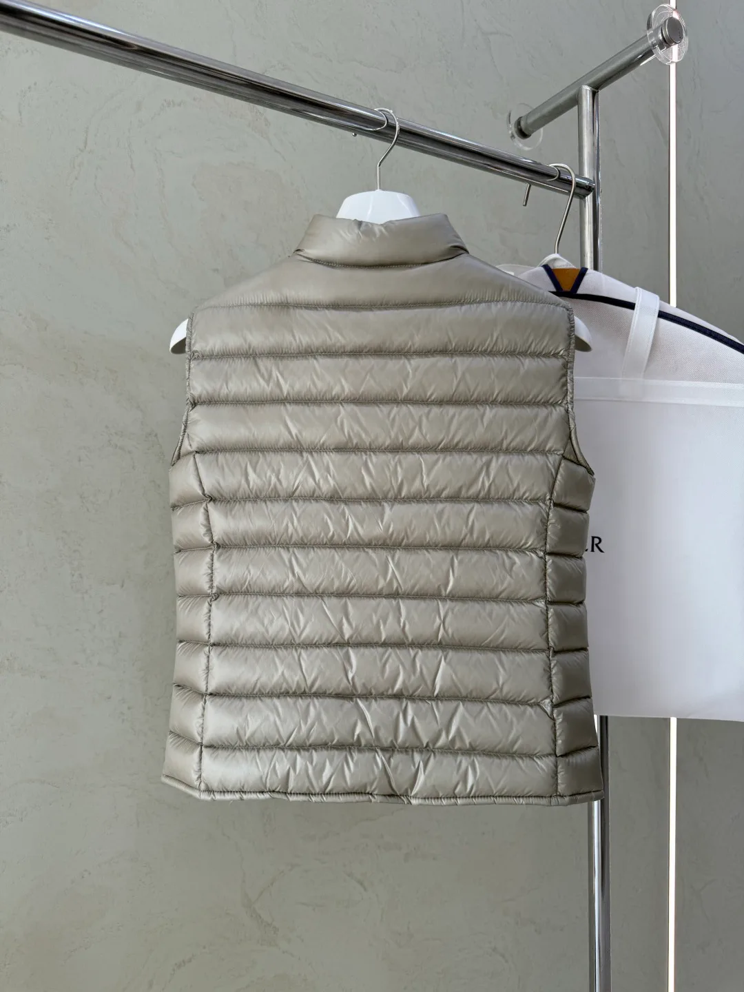 Men's Vests MONCLER 18030025