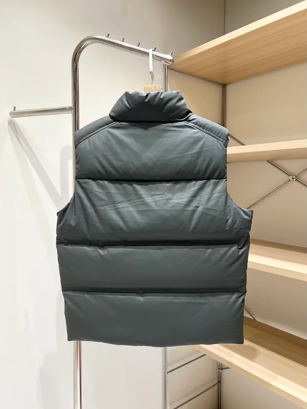 Women's Vests PRADA 18131399