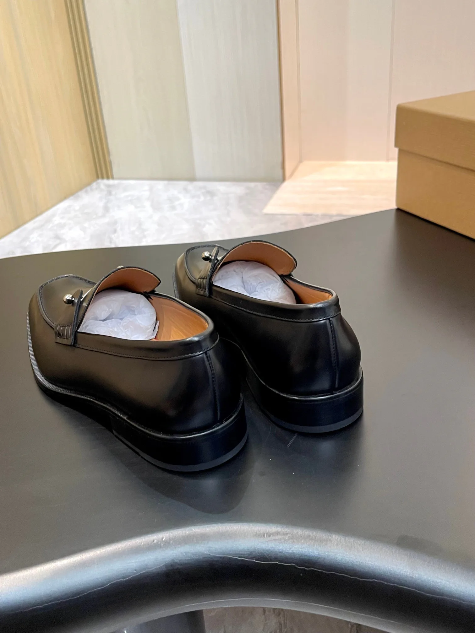 Men's Loafers And Dress Shoes CHRISTIAN LOUBOUTIN 18017840