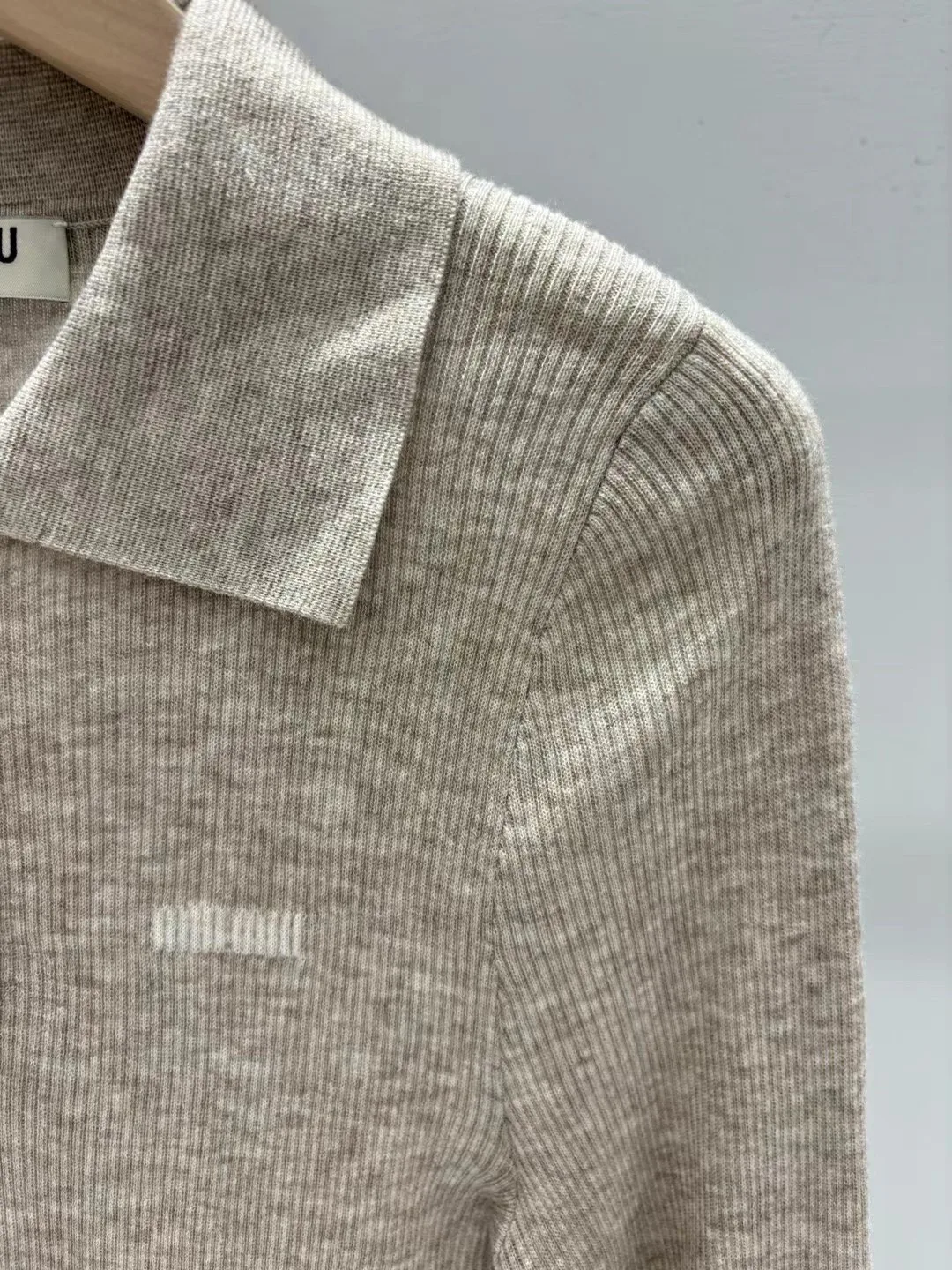 Women's Jumpers And Sweaters MIU MIU 18233422