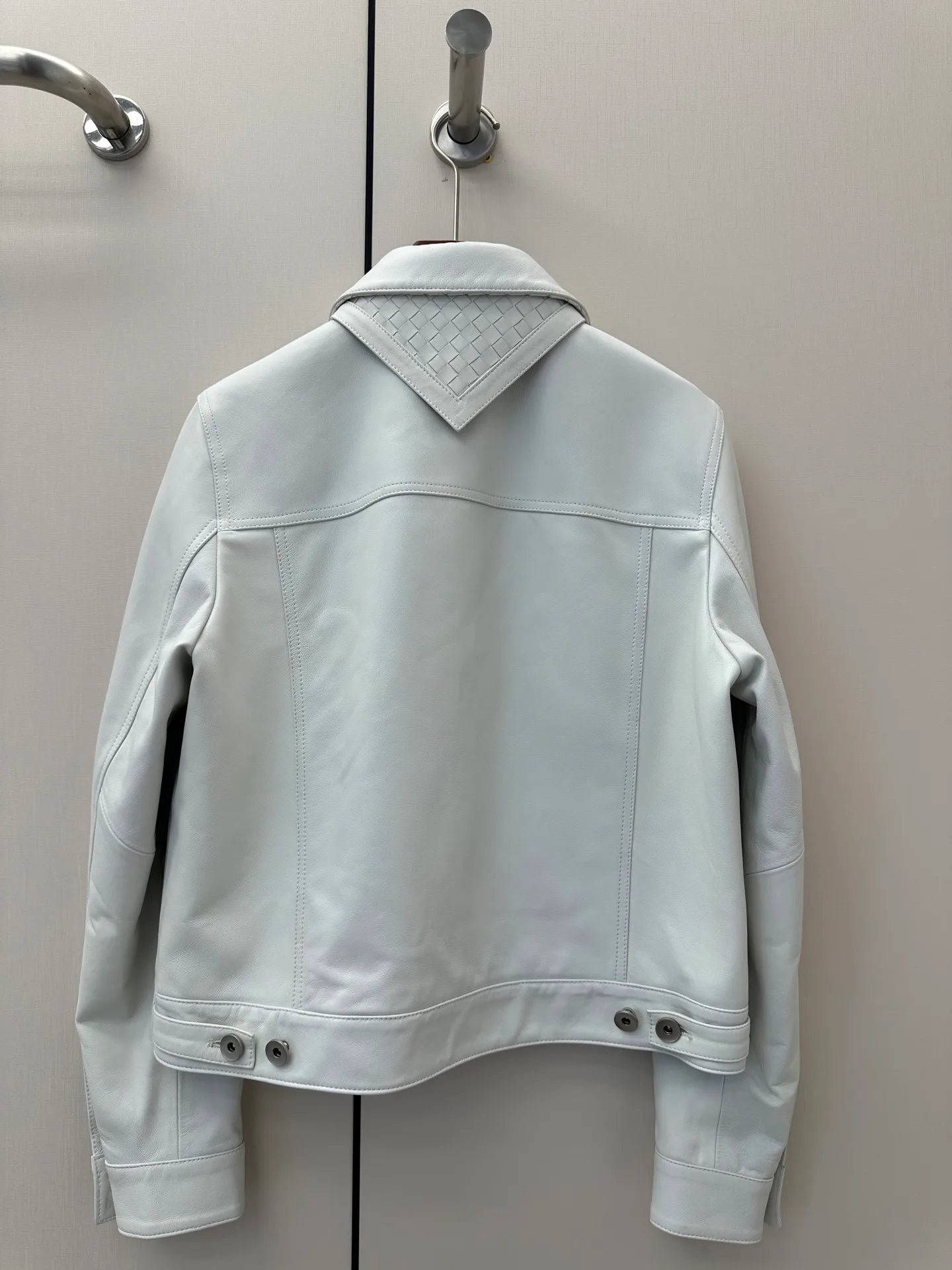Women's Leather Jackets And Sheepskin Coats BOTTEGA VENETA 17807015
