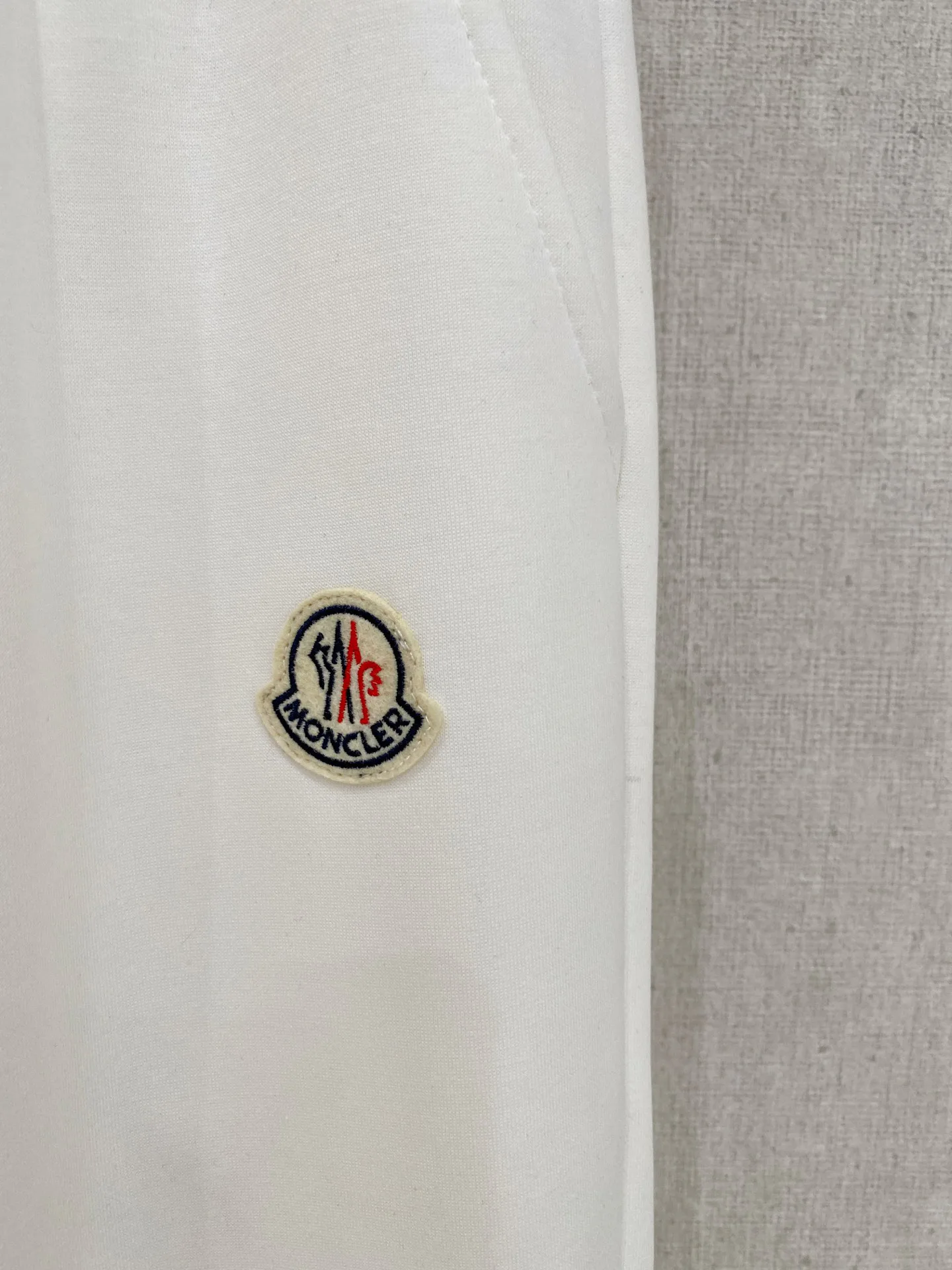 Men's Trousers MONCLER 18246761